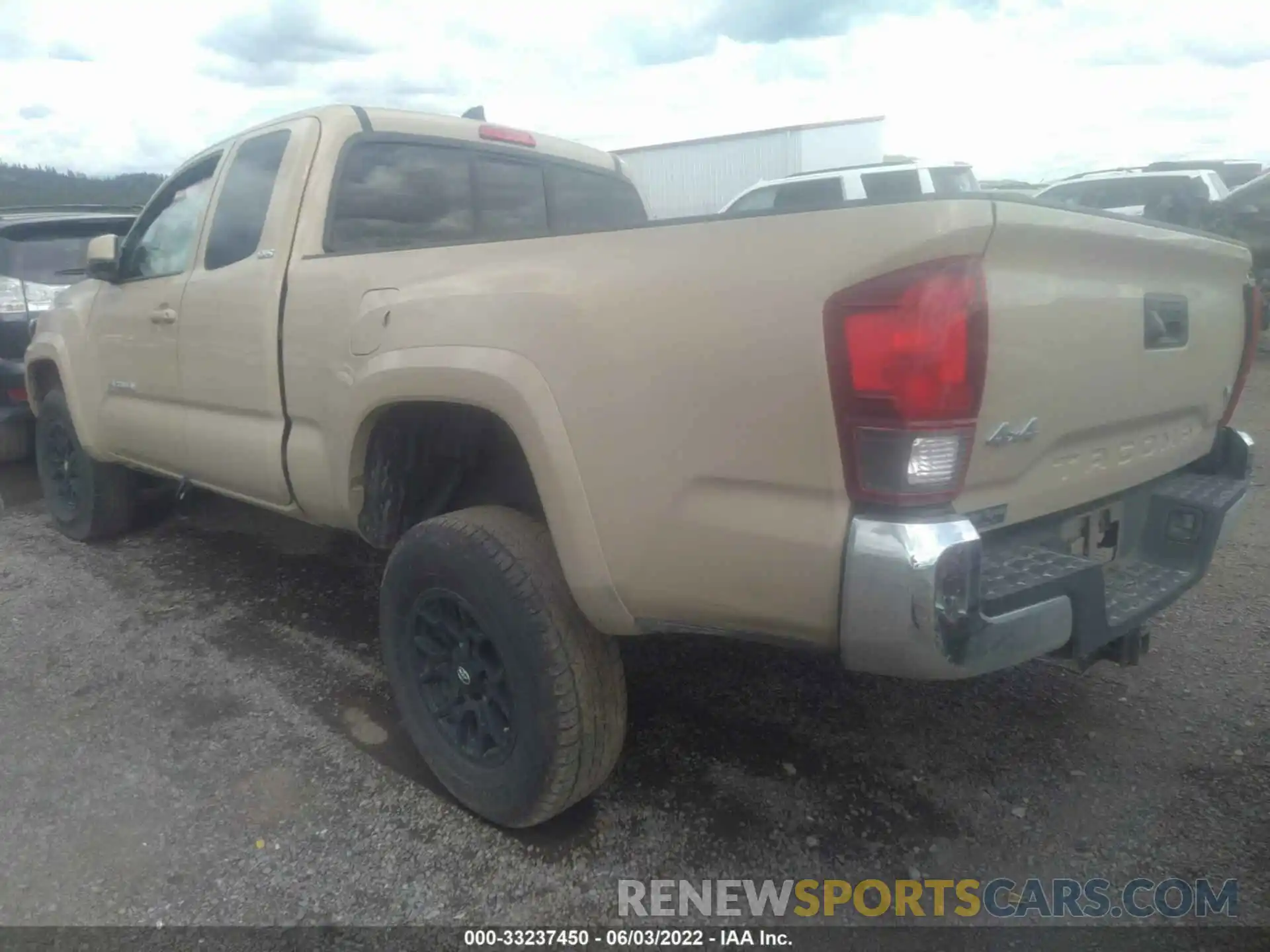 3 Photograph of a damaged car 3TYSZ5AN7LT001030 TOYOTA TACOMA 4WD 2020