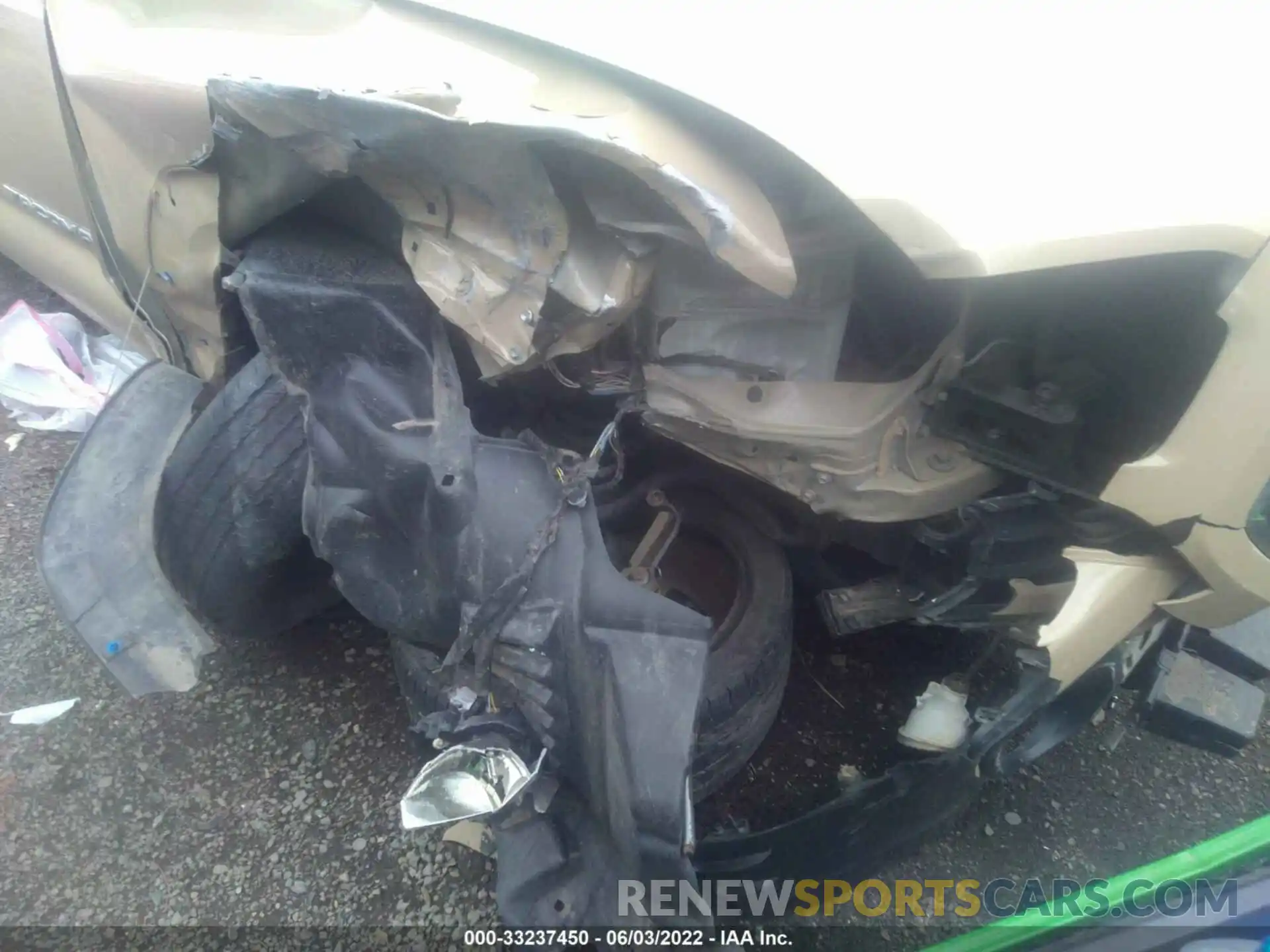 6 Photograph of a damaged car 3TYSZ5AN7LT001030 TOYOTA TACOMA 4WD 2020