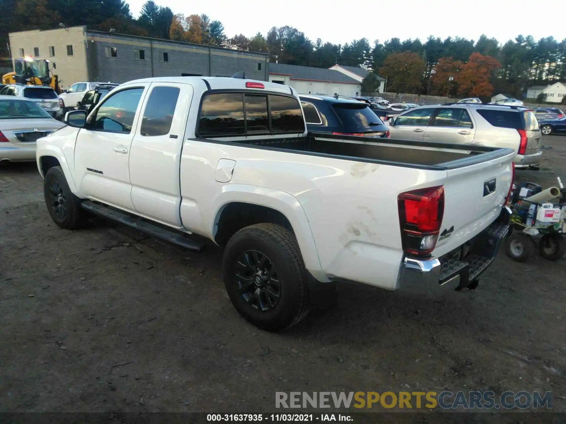 3 Photograph of a damaged car 3TYSZ5AN7LT004557 TOYOTA TACOMA 4WD 2020