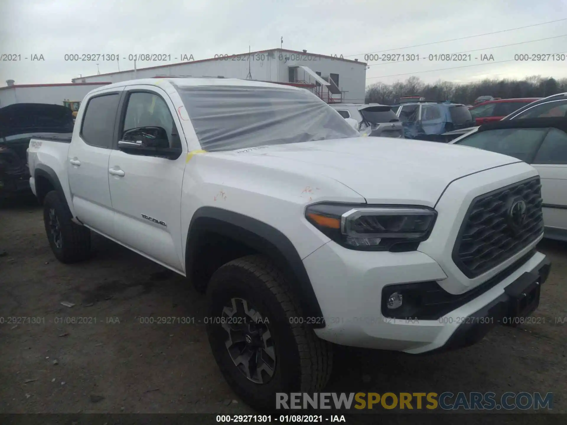 1 Photograph of a damaged car 5TFCZ5AN0LX213133 TOYOTA TACOMA 4WD 2020