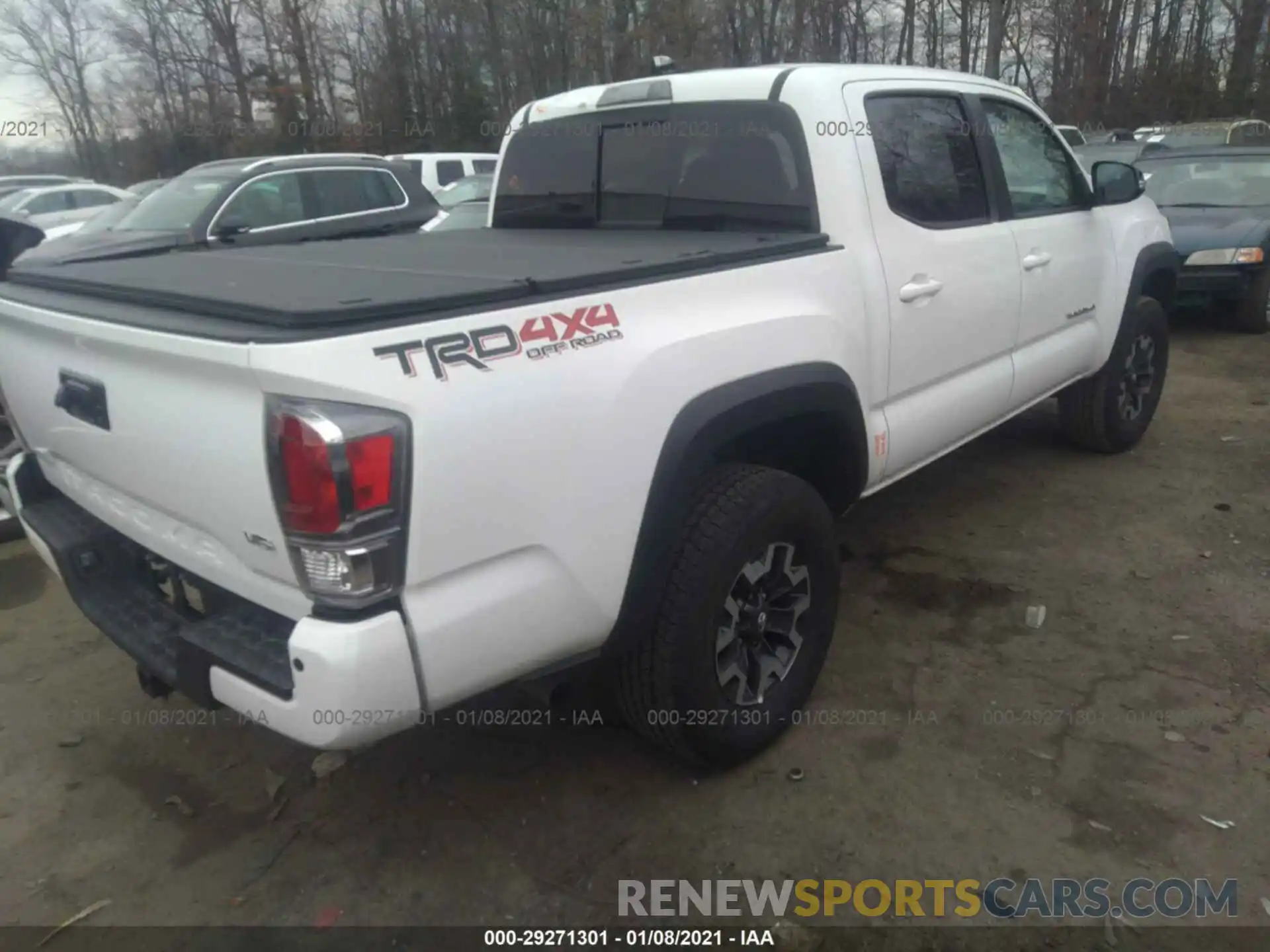 4 Photograph of a damaged car 5TFCZ5AN0LX213133 TOYOTA TACOMA 4WD 2020