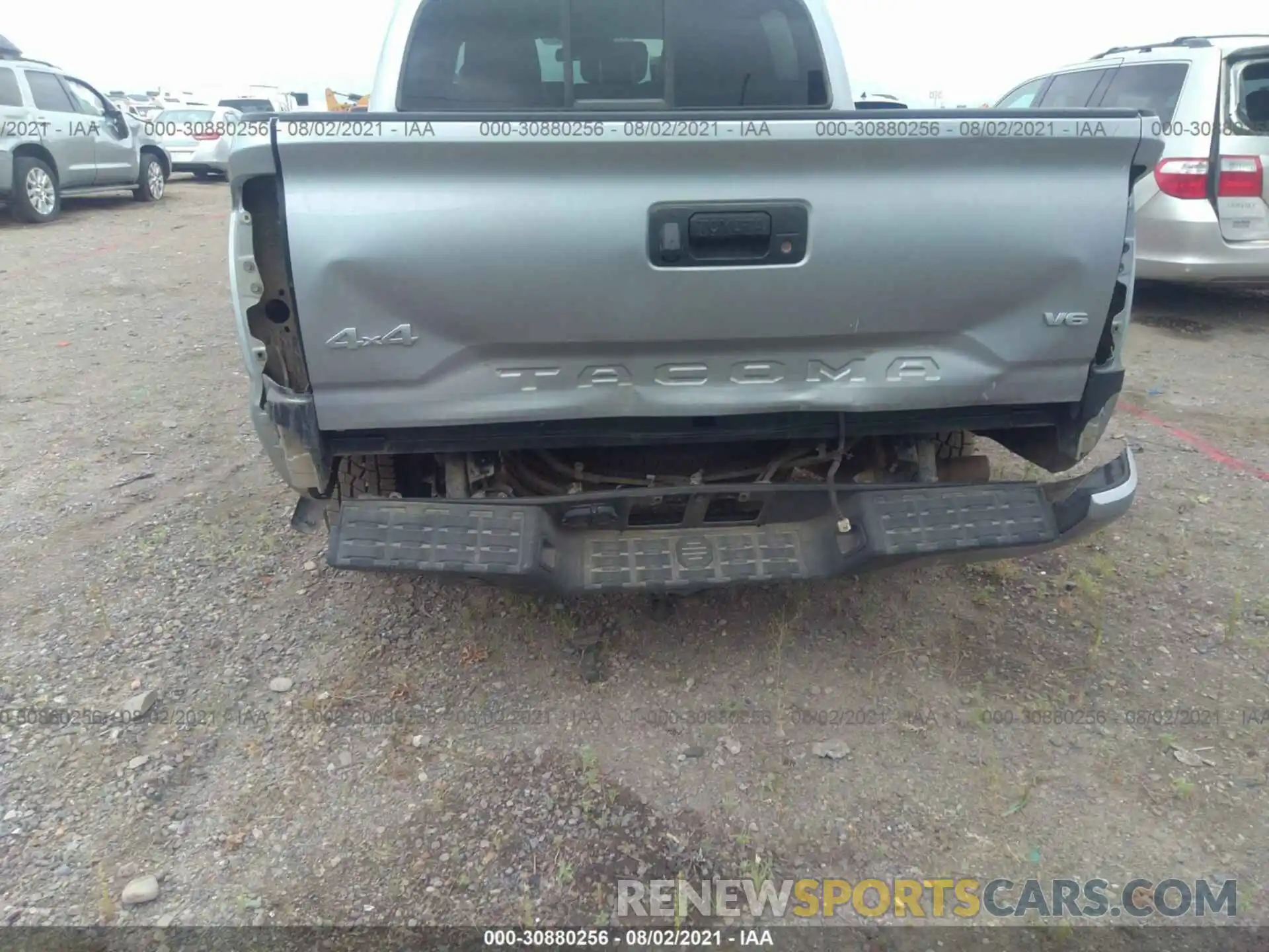 6 Photograph of a damaged car 5TFCZ5AN0LX213486 TOYOTA TACOMA 4WD 2020