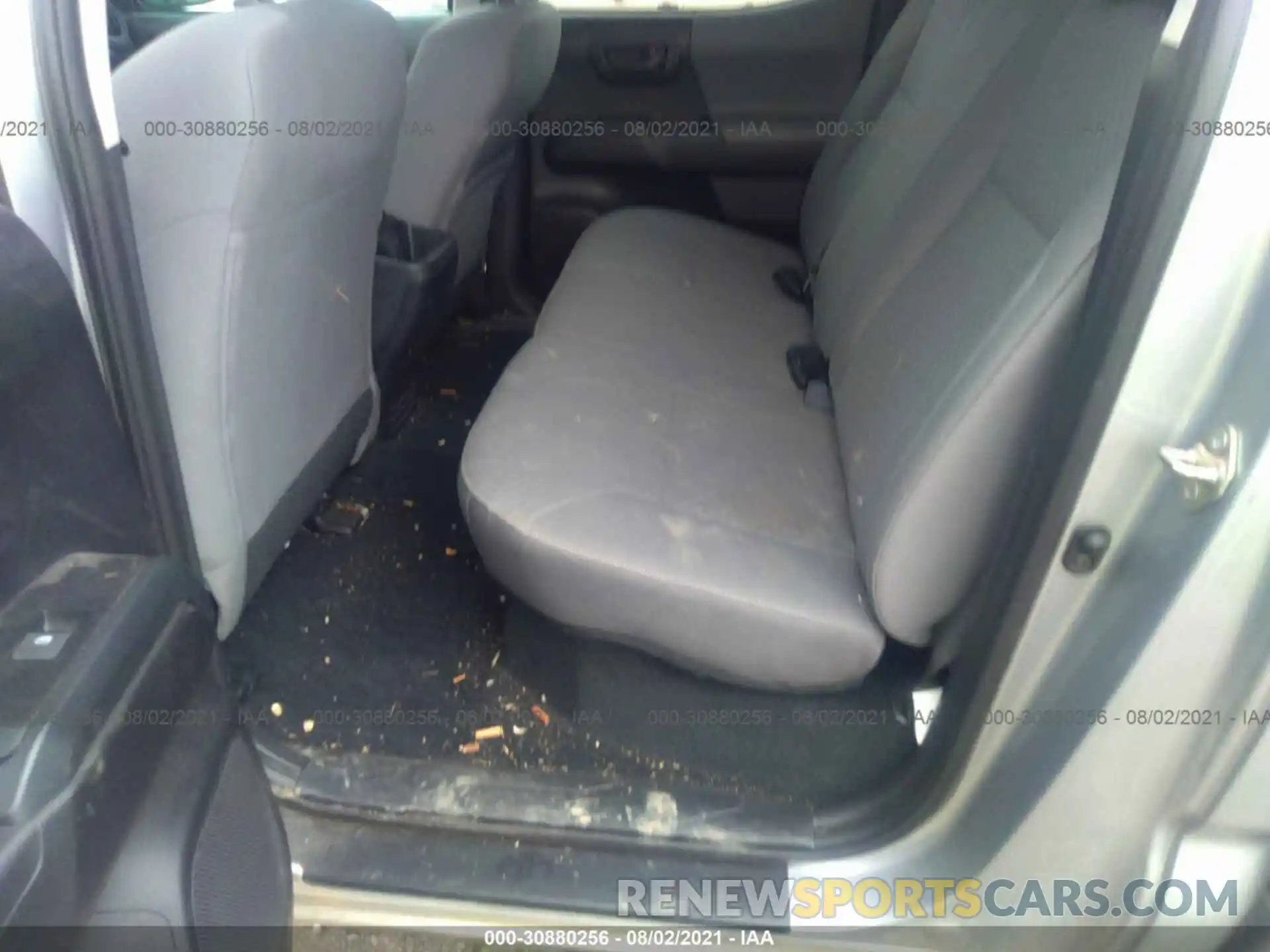 8 Photograph of a damaged car 5TFCZ5AN0LX213486 TOYOTA TACOMA 4WD 2020