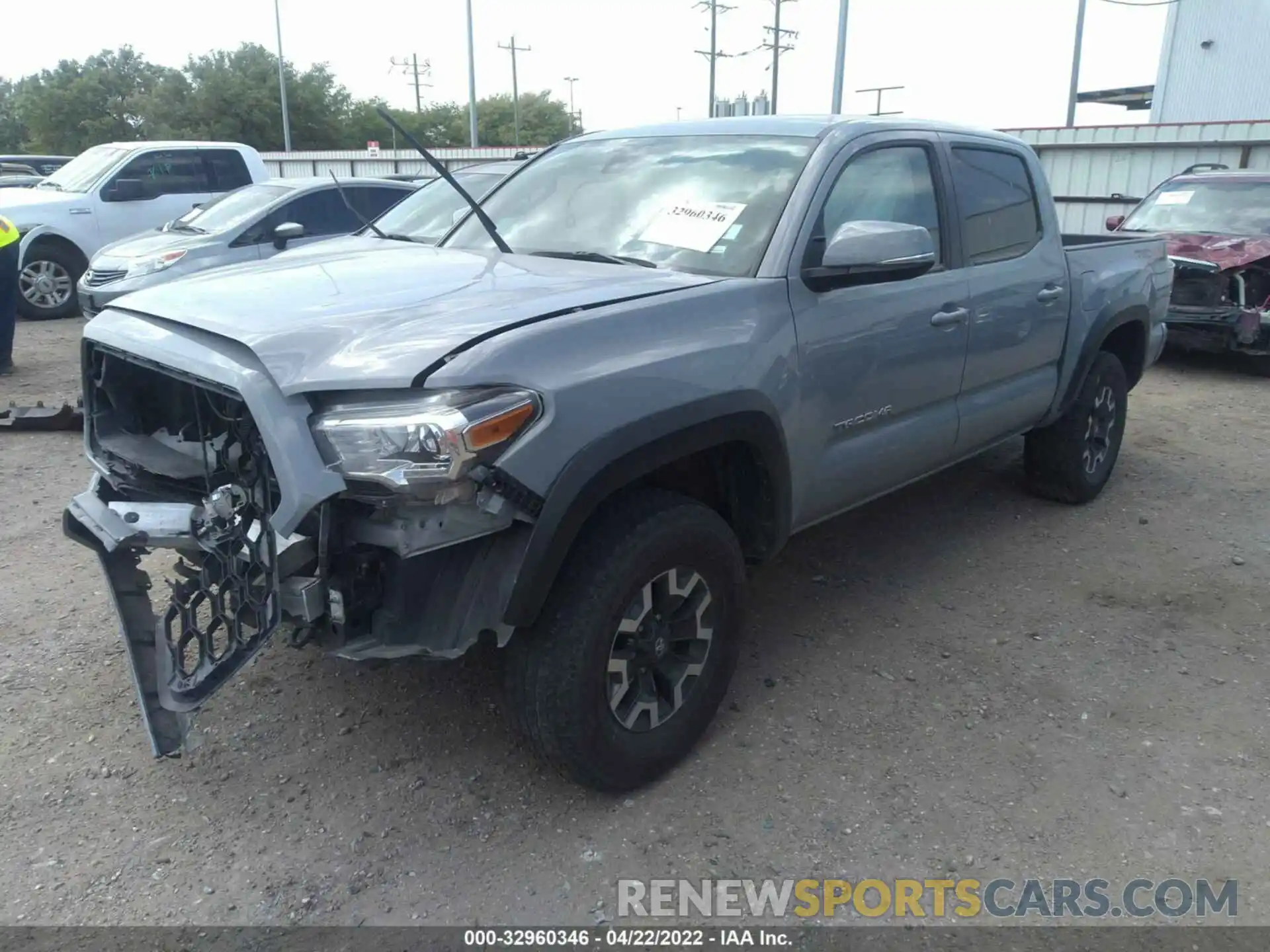 2 Photograph of a damaged car 5TFCZ5AN0LX223578 TOYOTA TACOMA 4WD 2020