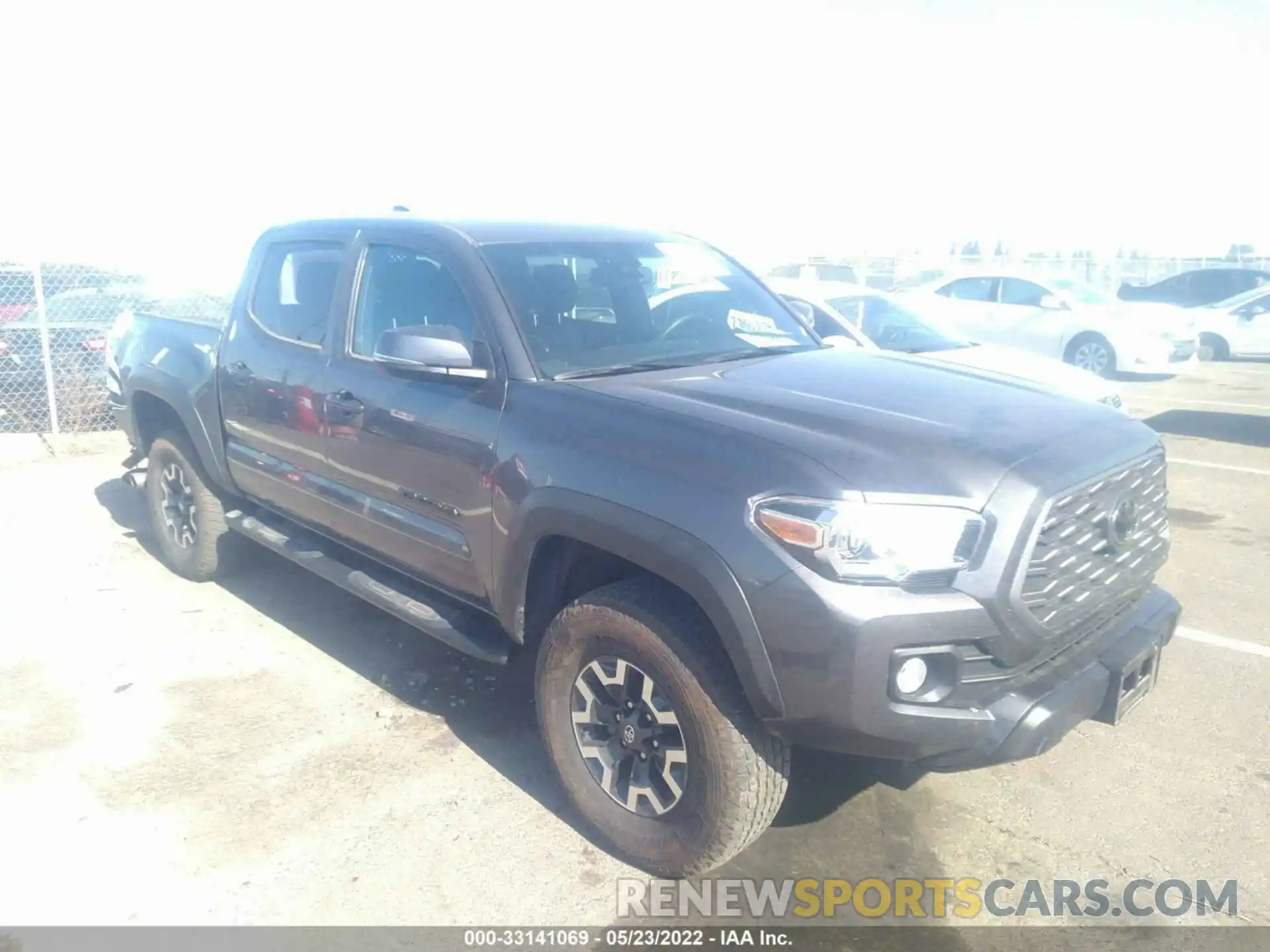 1 Photograph of a damaged car 5TFCZ5AN0LX224083 TOYOTA TACOMA 4WD 2020