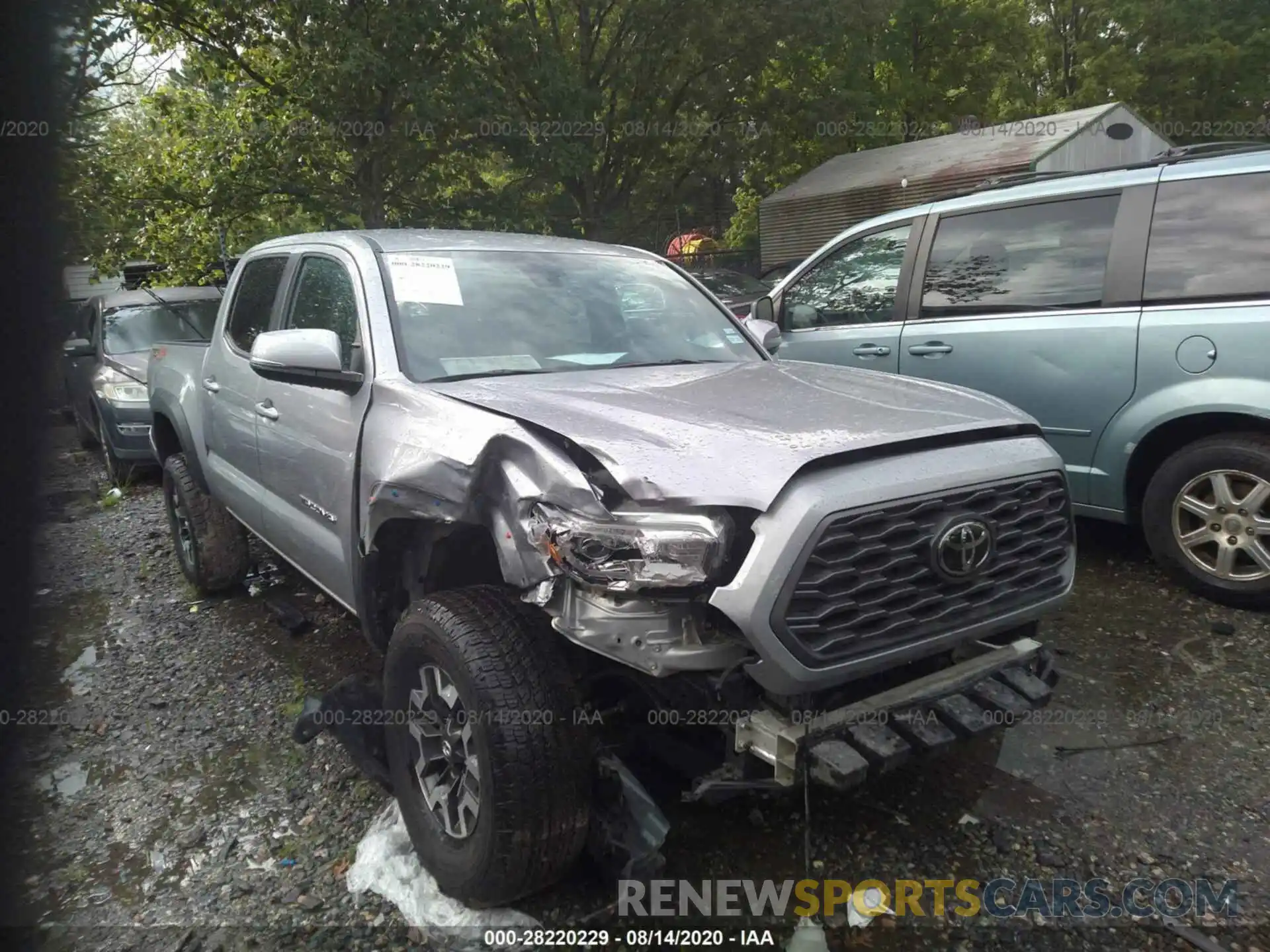 1 Фотография поврежденного автомобиля 5TFCZ5AN0LX230143 TOYOTA TACOMA 4WD 2020