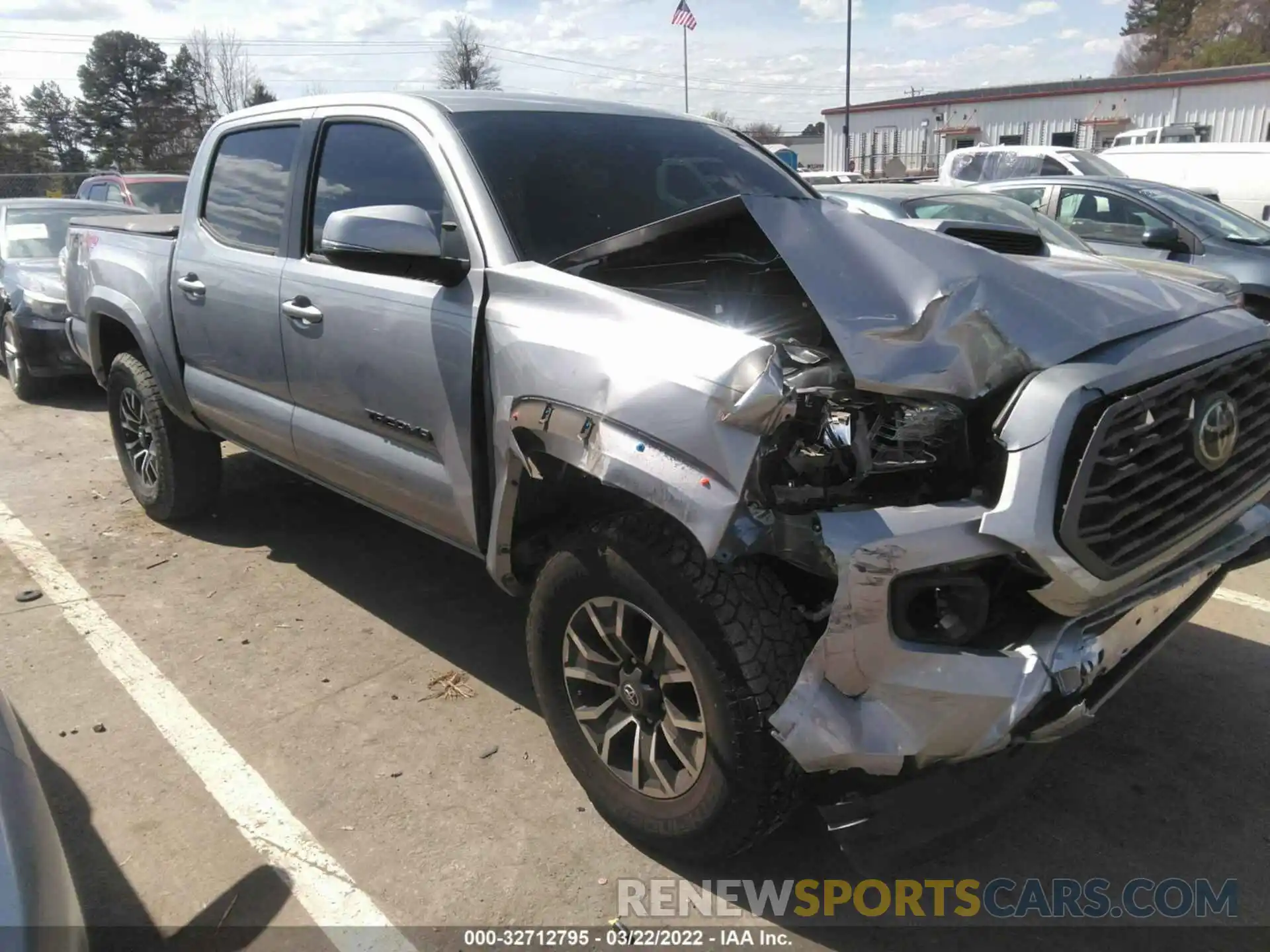 1 Photograph of a damaged car 5TFCZ5AN0LX234273 TOYOTA TACOMA 4WD 2020