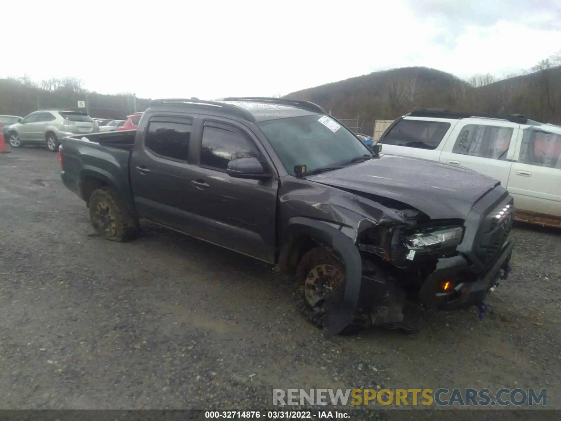 1 Photograph of a damaged car 5TFCZ5AN0LX235486 TOYOTA TACOMA 4WD 2020