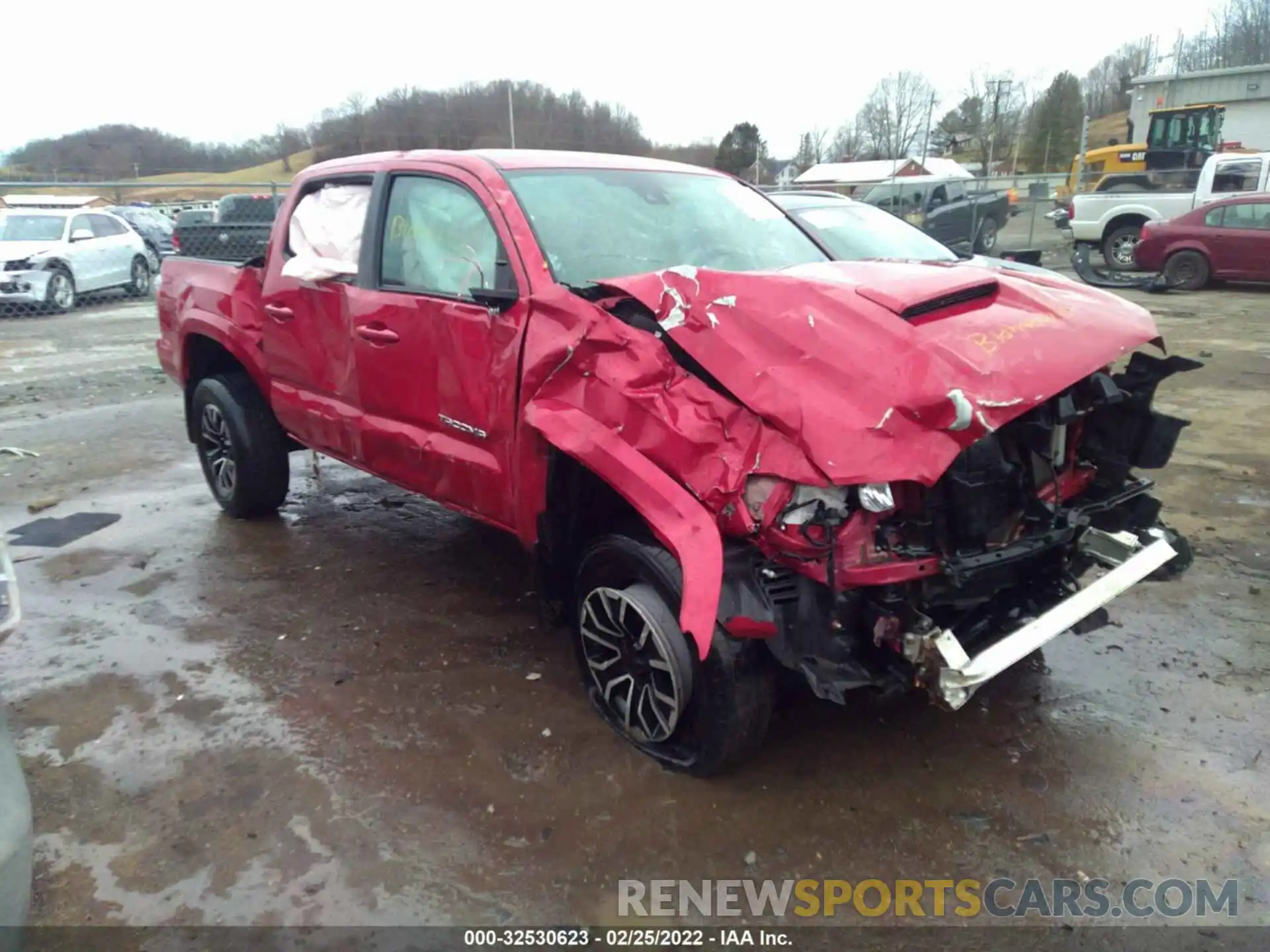 1 Photograph of a damaged car 5TFCZ5AN1LX212640 TOYOTA TACOMA 4WD 2020