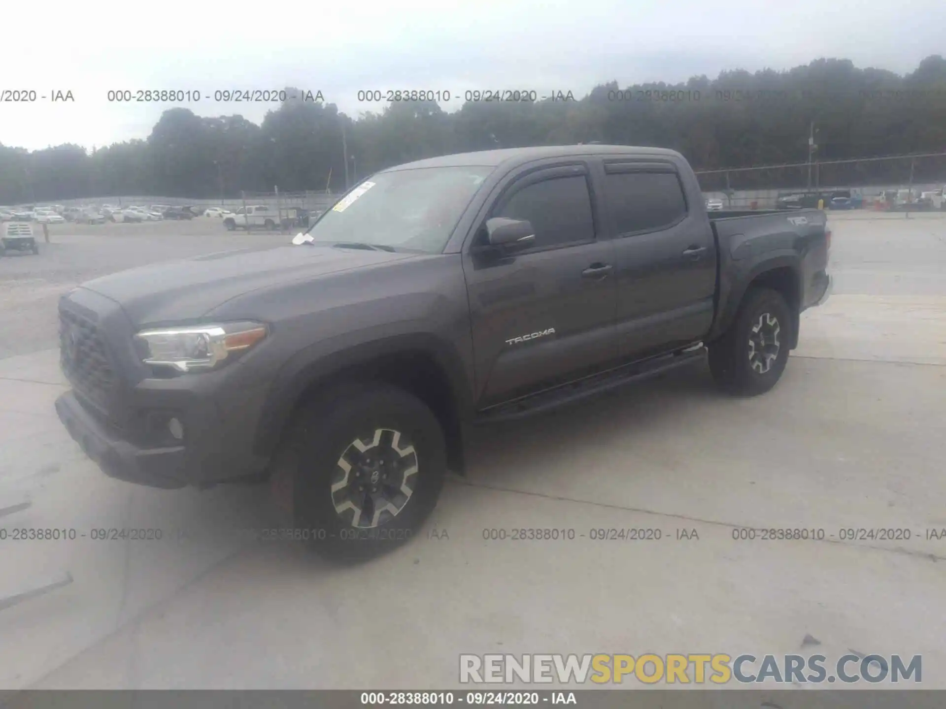 2 Photograph of a damaged car 5TFCZ5AN1LX213660 TOYOTA TACOMA 4WD 2020