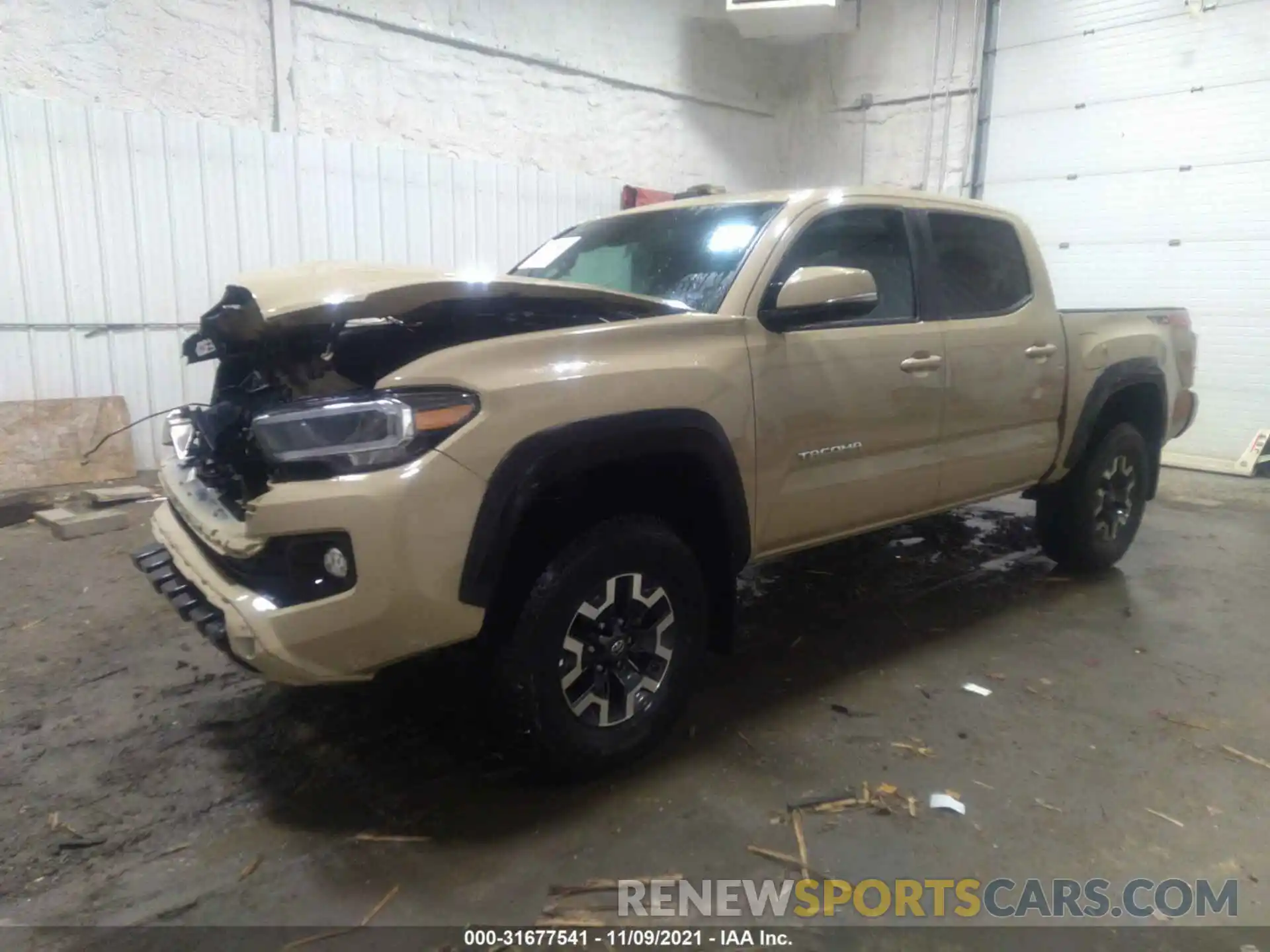 2 Фотография поврежденного автомобиля 5TFCZ5AN1LX217045 TOYOTA TACOMA 4WD 2020