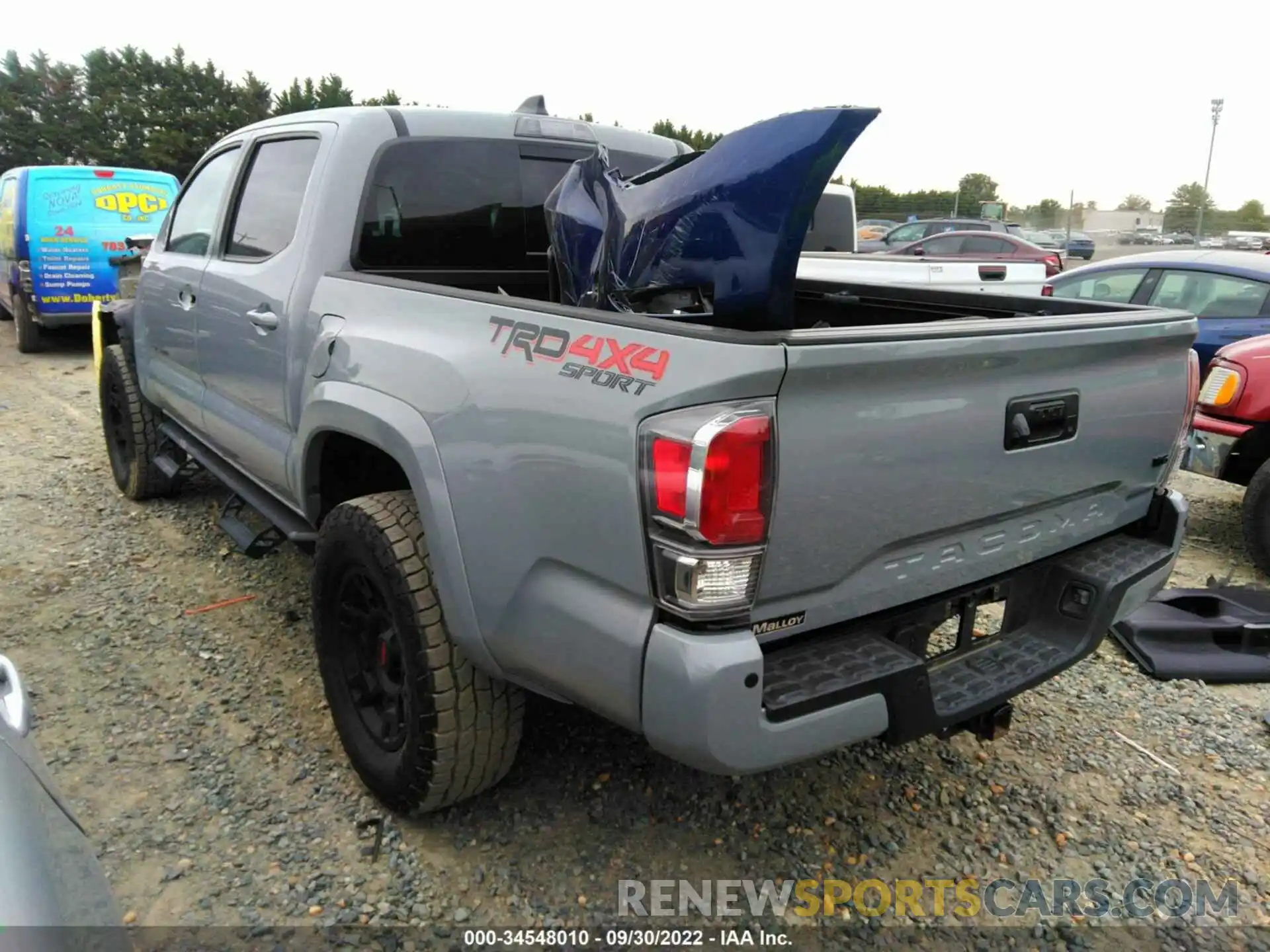 3 Photograph of a damaged car 5TFCZ5AN1LX218857 TOYOTA TACOMA 4WD 2020