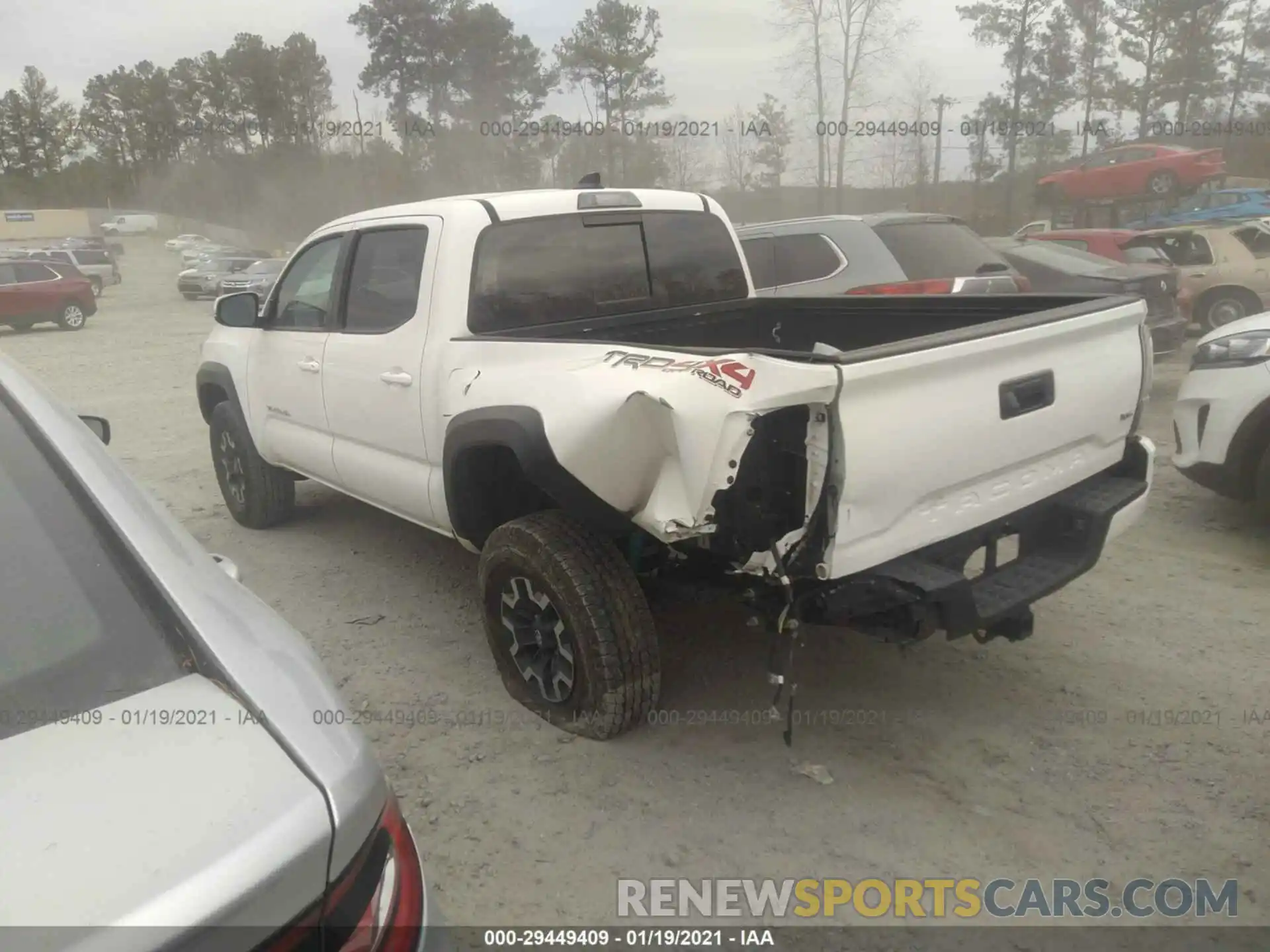 3 Photograph of a damaged car 5TFCZ5AN1LX230507 TOYOTA TACOMA 4WD 2020