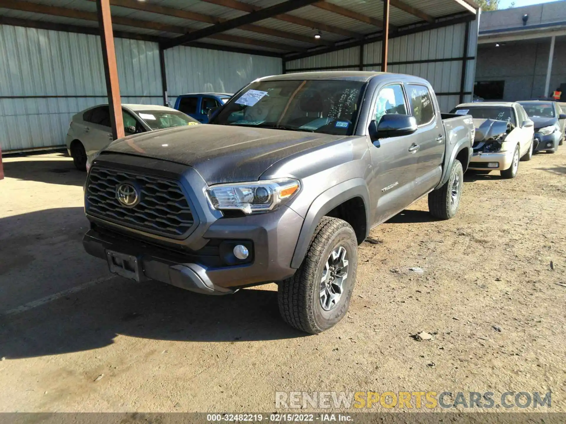 2 Photograph of a damaged car 5TFCZ5AN1LX230510 TOYOTA TACOMA 4WD 2020