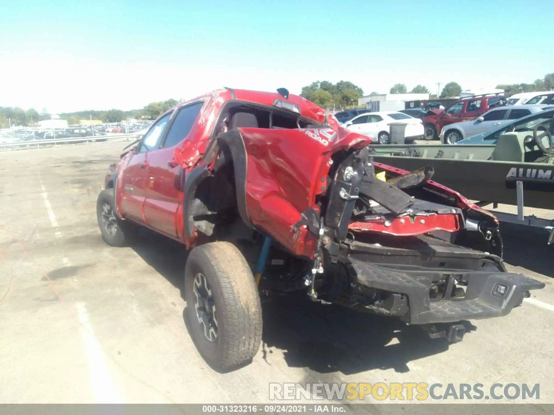 3 Photograph of a damaged car 5TFCZ5AN1LX242513 TOYOTA TACOMA 4WD 2020