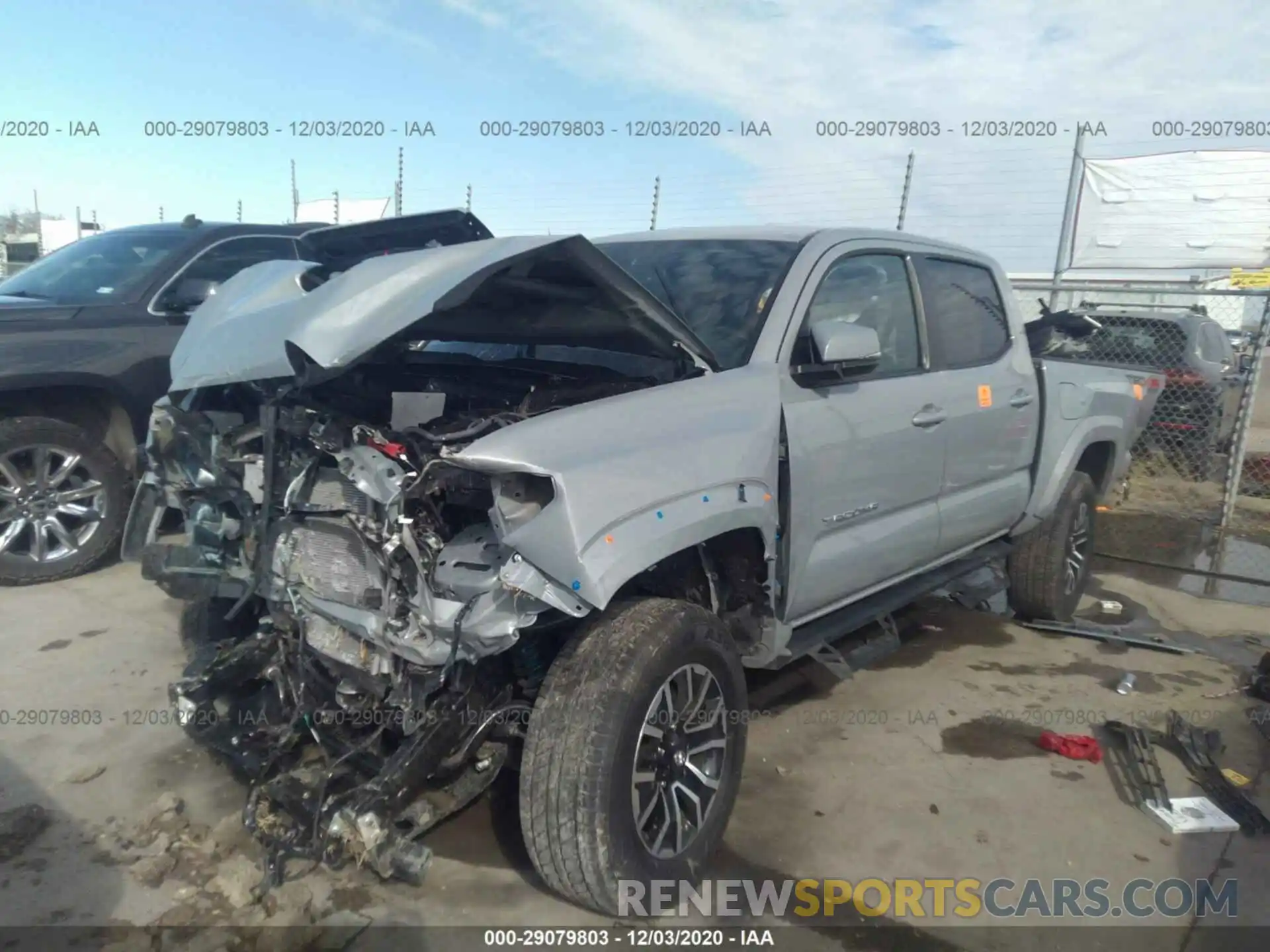 2 Photograph of a damaged car 5TFCZ5AN1LX244178 TOYOTA TACOMA 4WD 2020