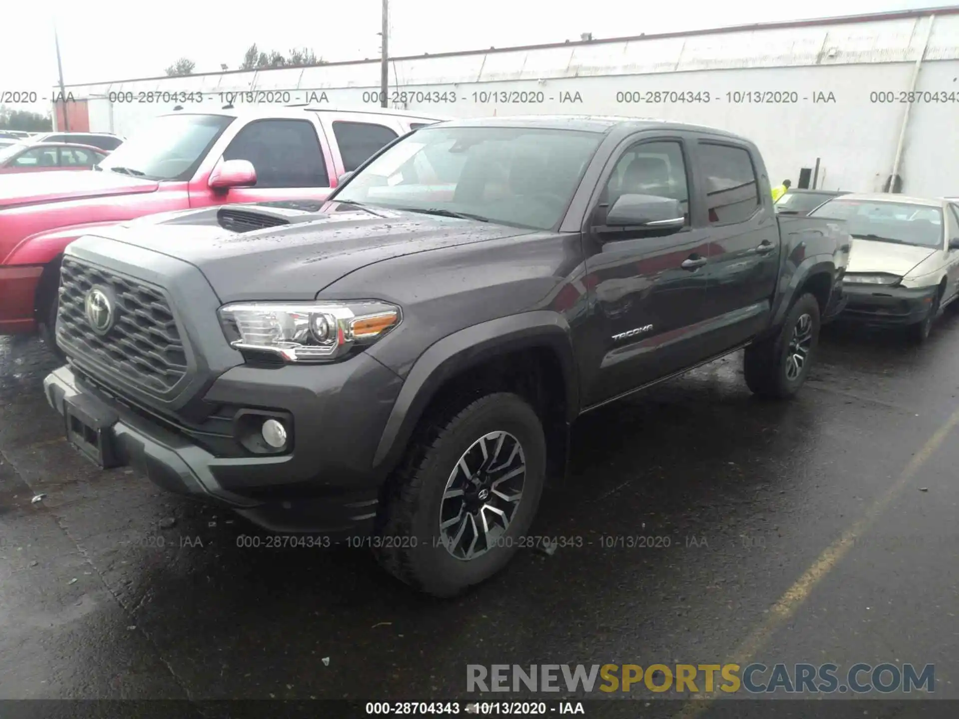 2 Photograph of a damaged car 5TFCZ5AN2LX215837 TOYOTA TACOMA 4WD 2020