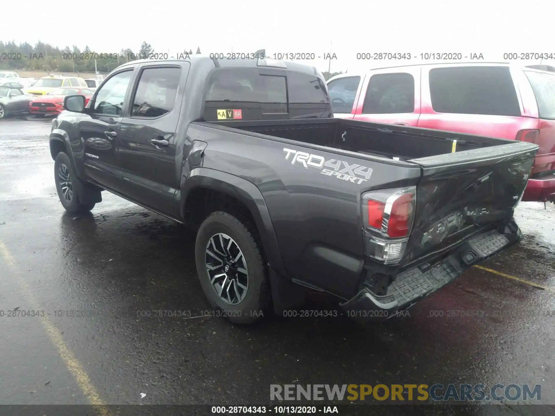 3 Photograph of a damaged car 5TFCZ5AN2LX215837 TOYOTA TACOMA 4WD 2020