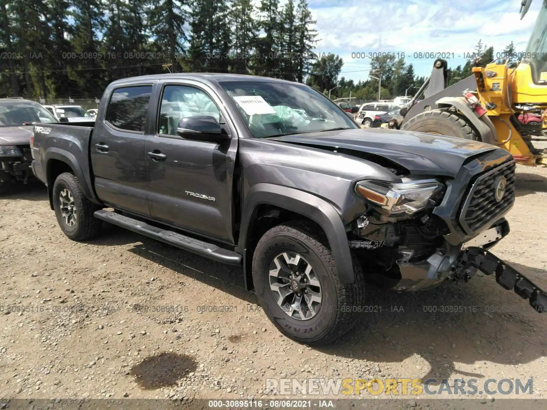 1 Photograph of a damaged car 5TFCZ5AN2LX226711 TOYOTA TACOMA 4WD 2020