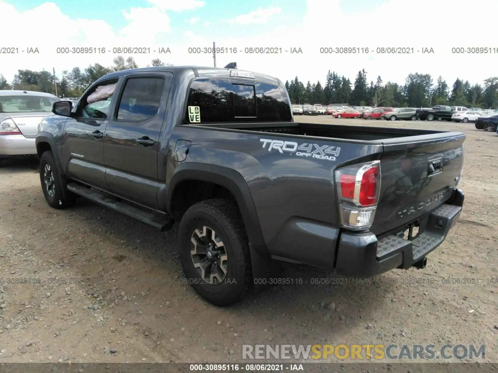 3 Photograph of a damaged car 5TFCZ5AN2LX226711 TOYOTA TACOMA 4WD 2020