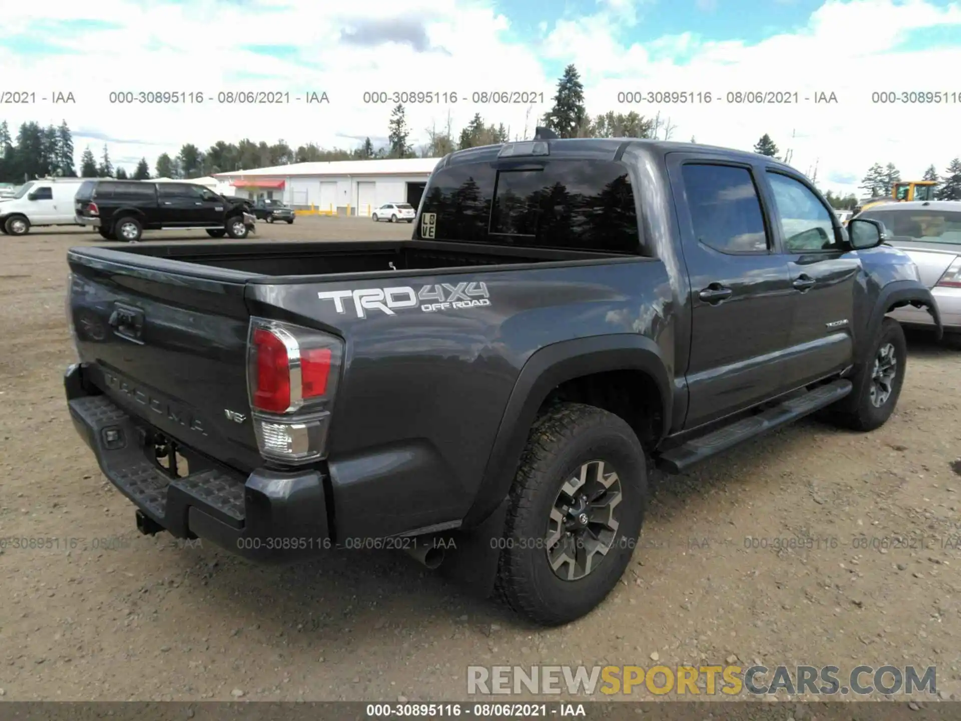 4 Фотография поврежденного автомобиля 5TFCZ5AN2LX226711 TOYOTA TACOMA 4WD 2020