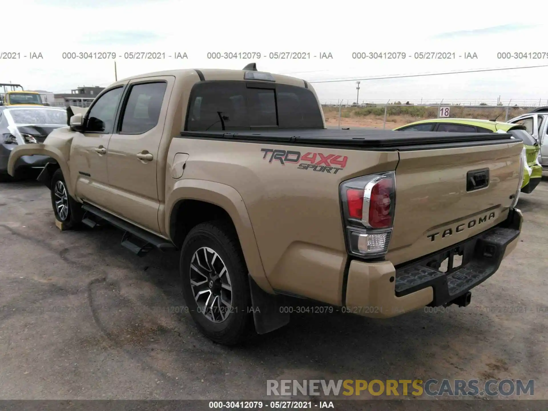 3 Фотография поврежденного автомобиля 5TFCZ5AN2LX228894 TOYOTA TACOMA 4WD 2020