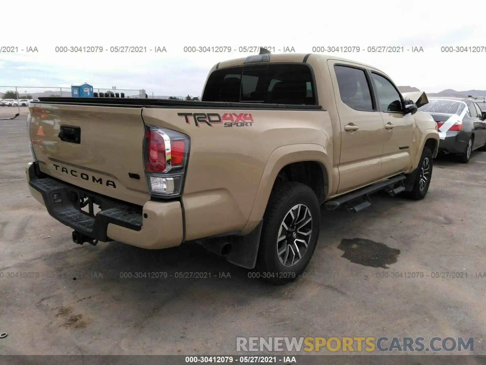 4 Фотография поврежденного автомобиля 5TFCZ5AN2LX228894 TOYOTA TACOMA 4WD 2020