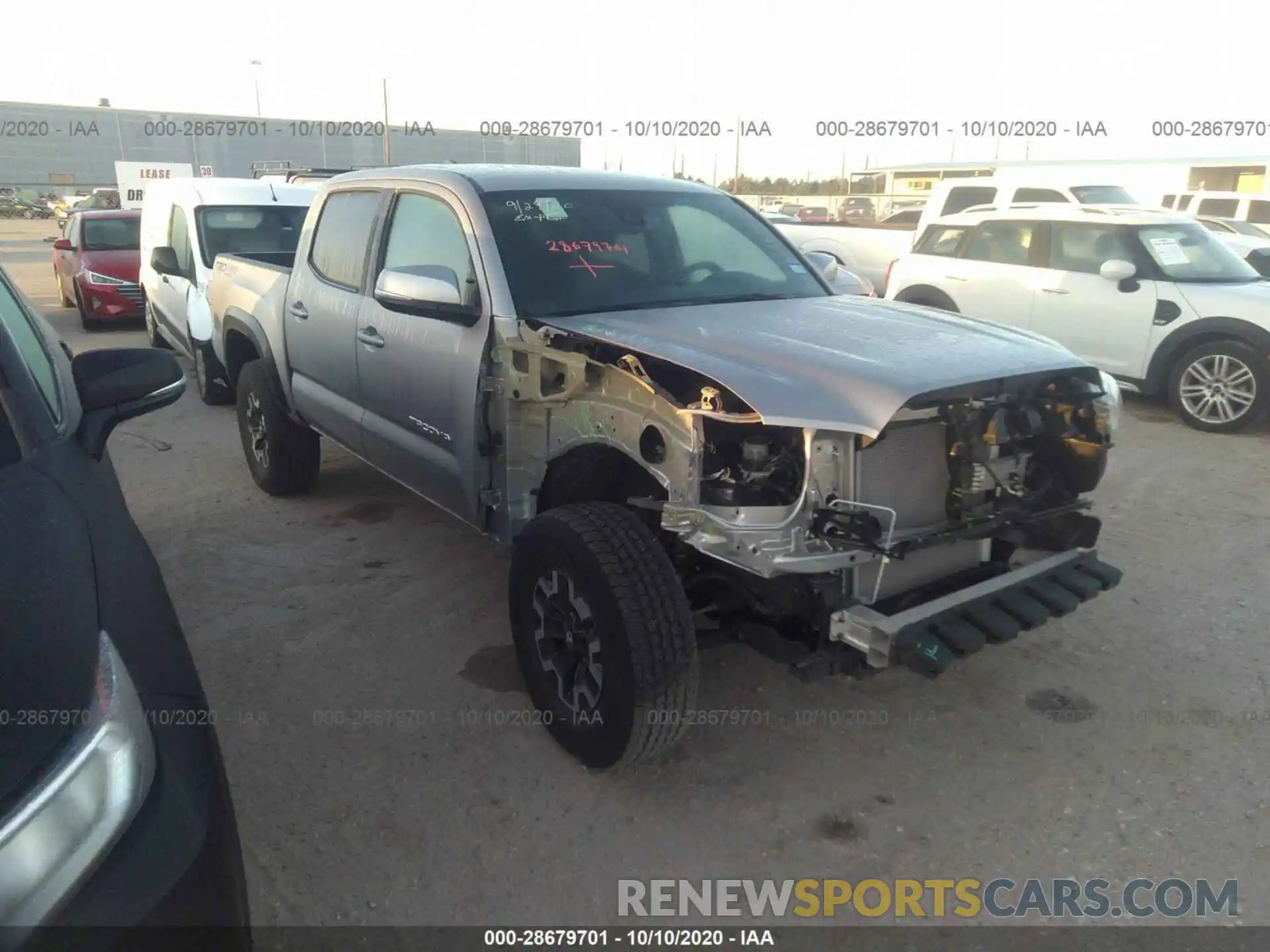 1 Фотография поврежденного автомобиля 5TFCZ5AN2LX230922 TOYOTA TACOMA 4WD 2020