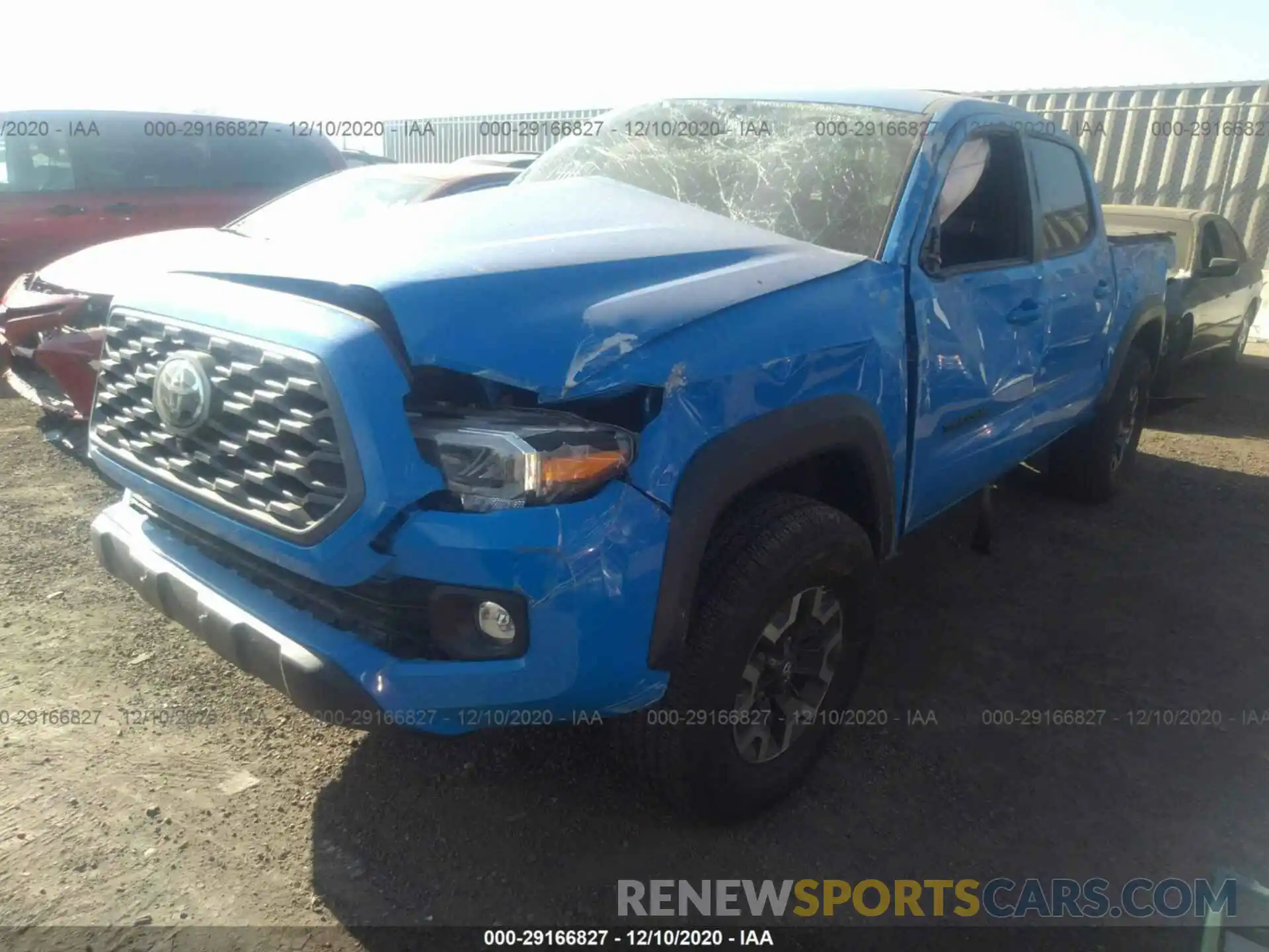 2 Photograph of a damaged car 5TFCZ5AN3LX216107 TOYOTA TACOMA 4WD 2020