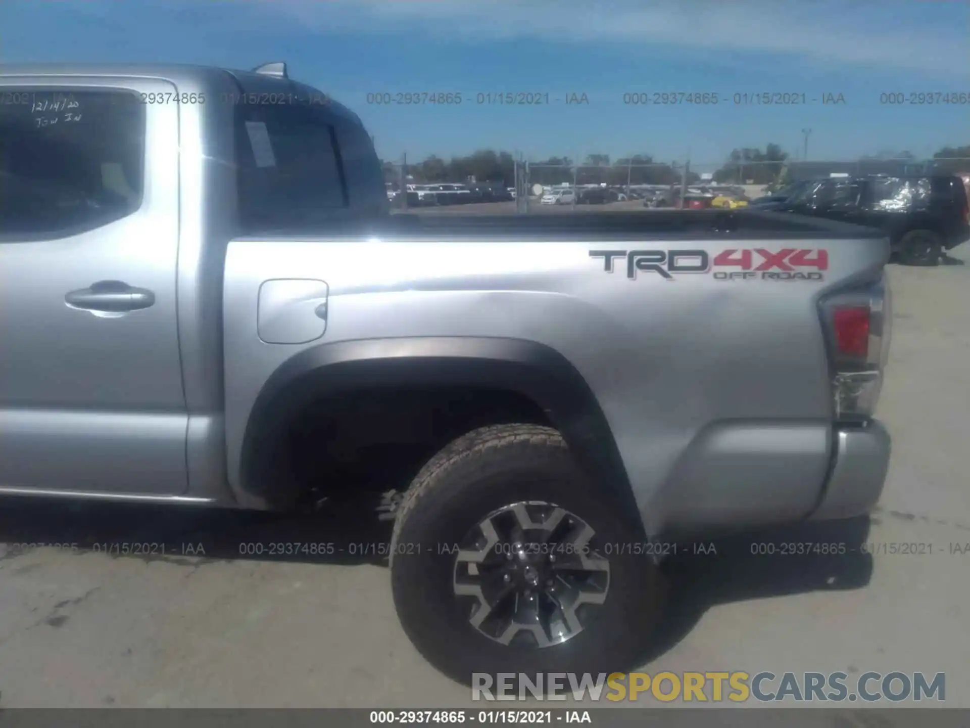 6 Photograph of a damaged car 5TFCZ5AN3LX223803 TOYOTA TACOMA 4WD 2020