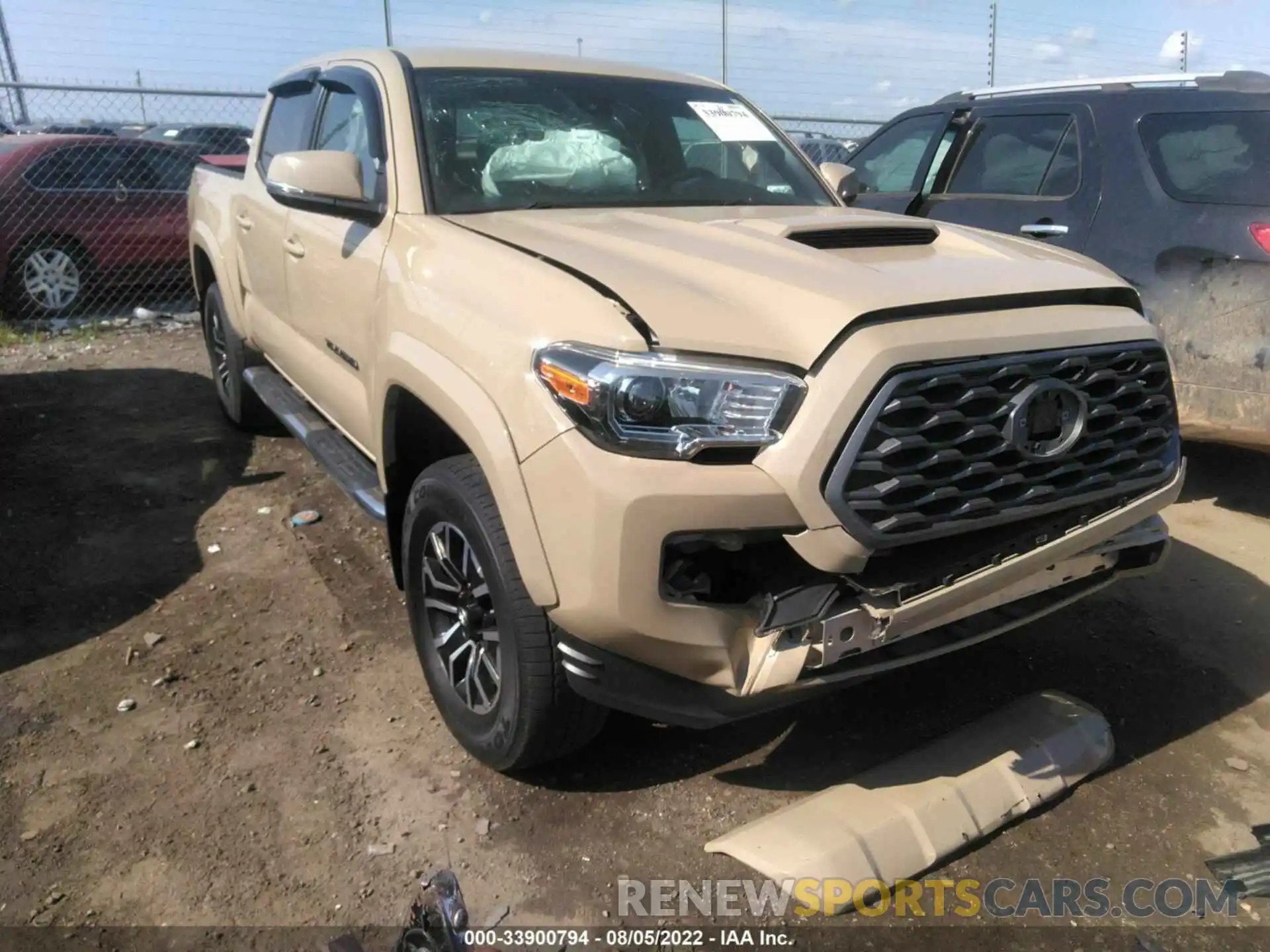 1 Photograph of a damaged car 5TFCZ5AN3LX231545 TOYOTA TACOMA 4WD 2020