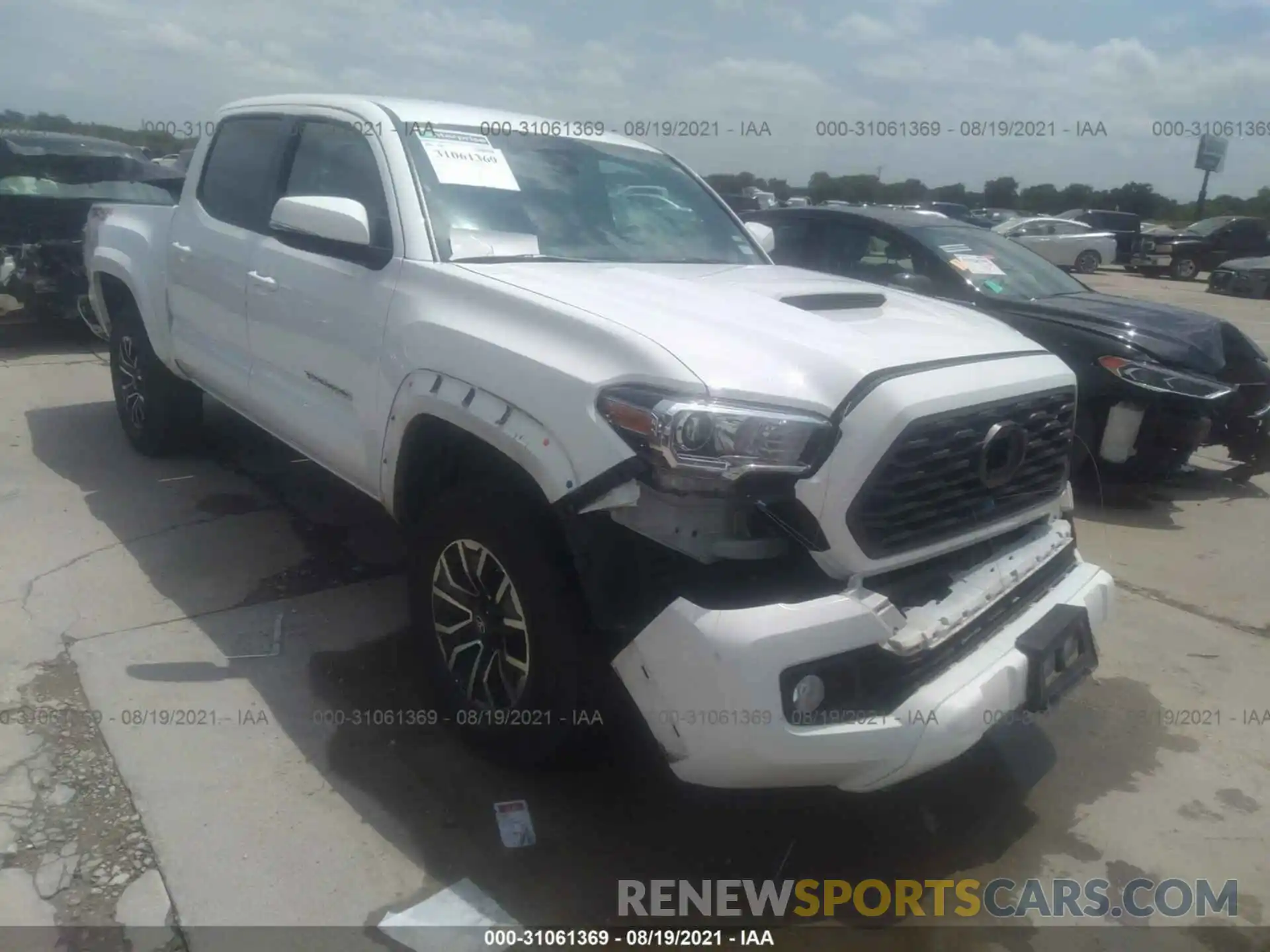 1 Photograph of a damaged car 5TFCZ5AN4LX221171 TOYOTA TACOMA 4WD 2020