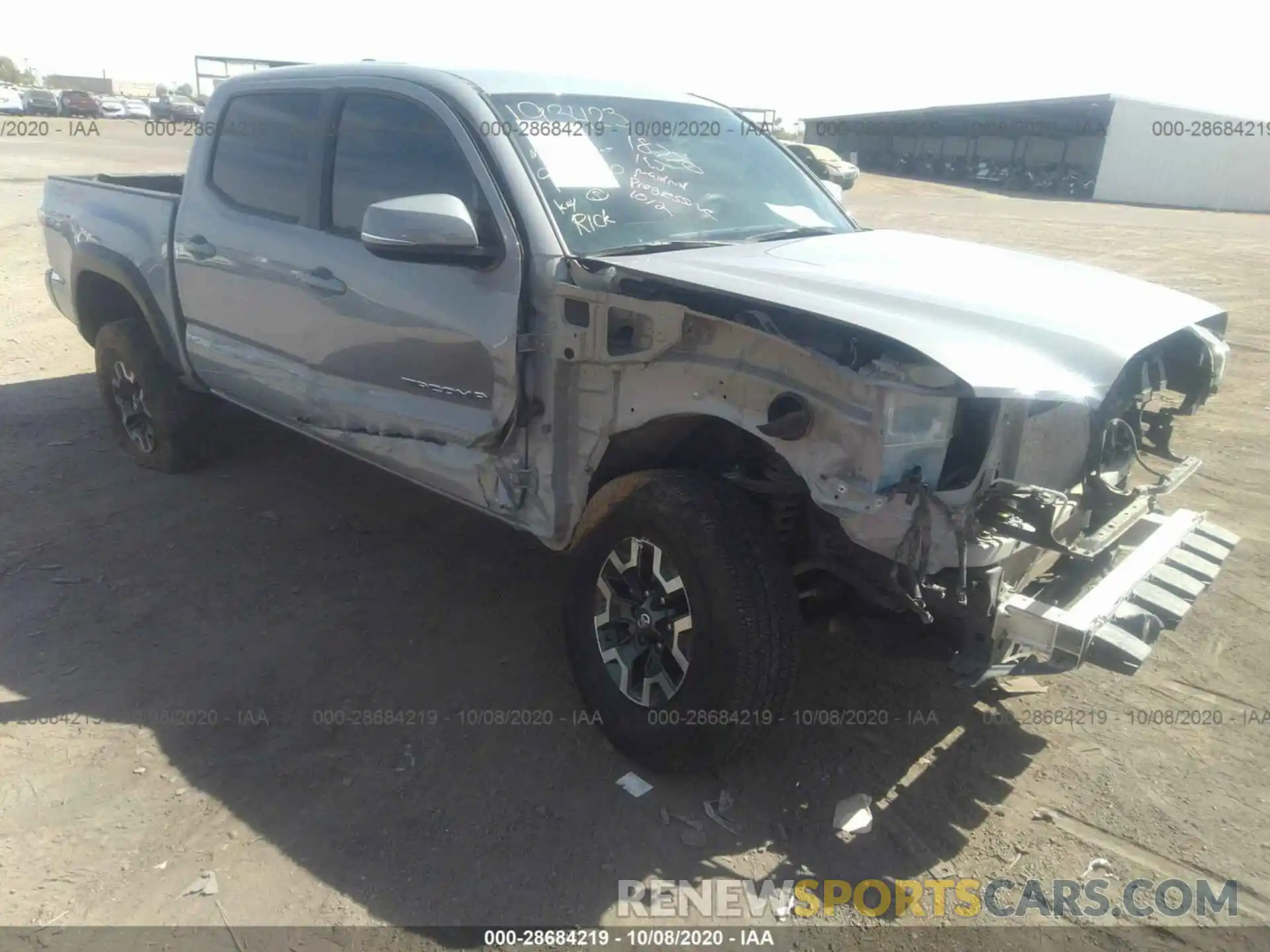 1 Photograph of a damaged car 5TFCZ5AN4LX228704 TOYOTA TACOMA 4WD 2020