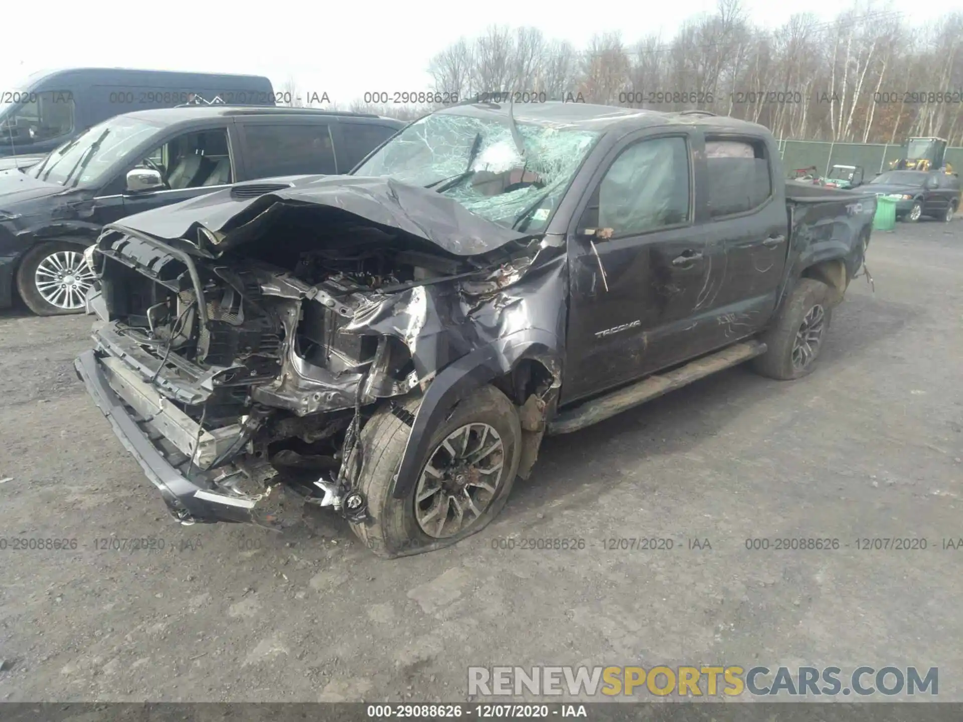 2 Photograph of a damaged car 5TFCZ5AN4LX229271 TOYOTA TACOMA 4WD 2020