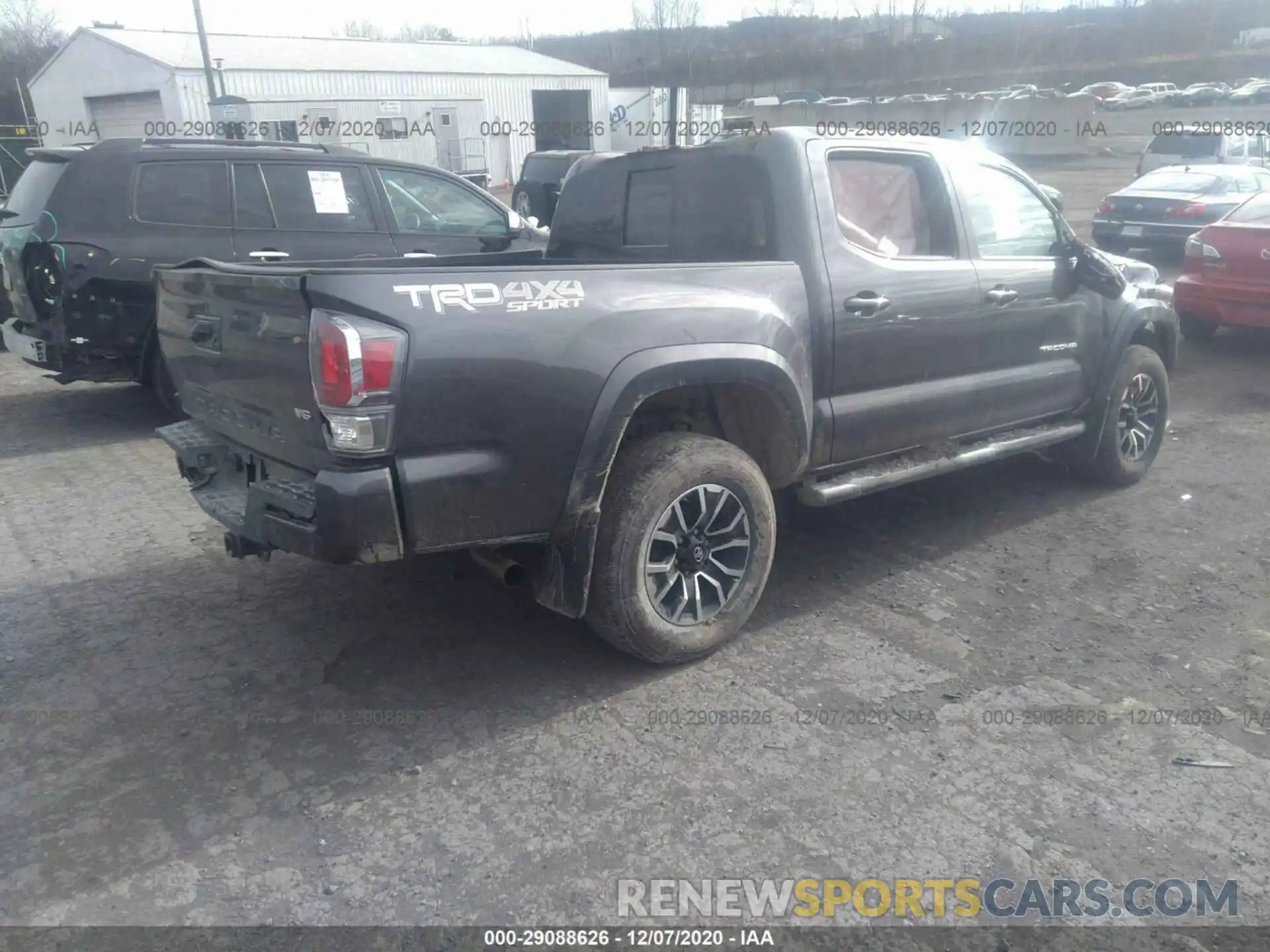 4 Фотография поврежденного автомобиля 5TFCZ5AN4LX229271 TOYOTA TACOMA 4WD 2020