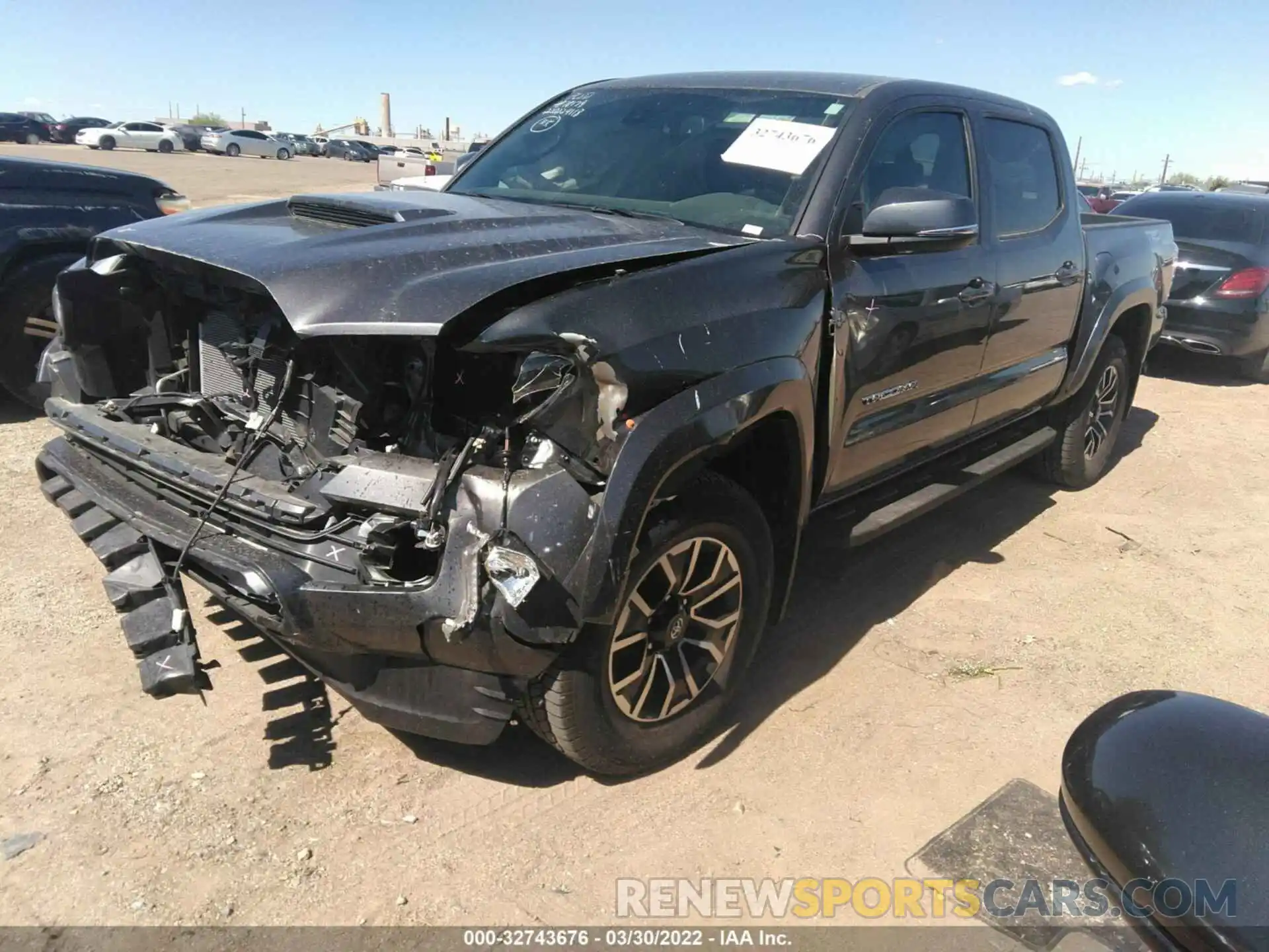 2 Photograph of a damaged car 5TFCZ5AN4LX242652 TOYOTA TACOMA 4WD 2020