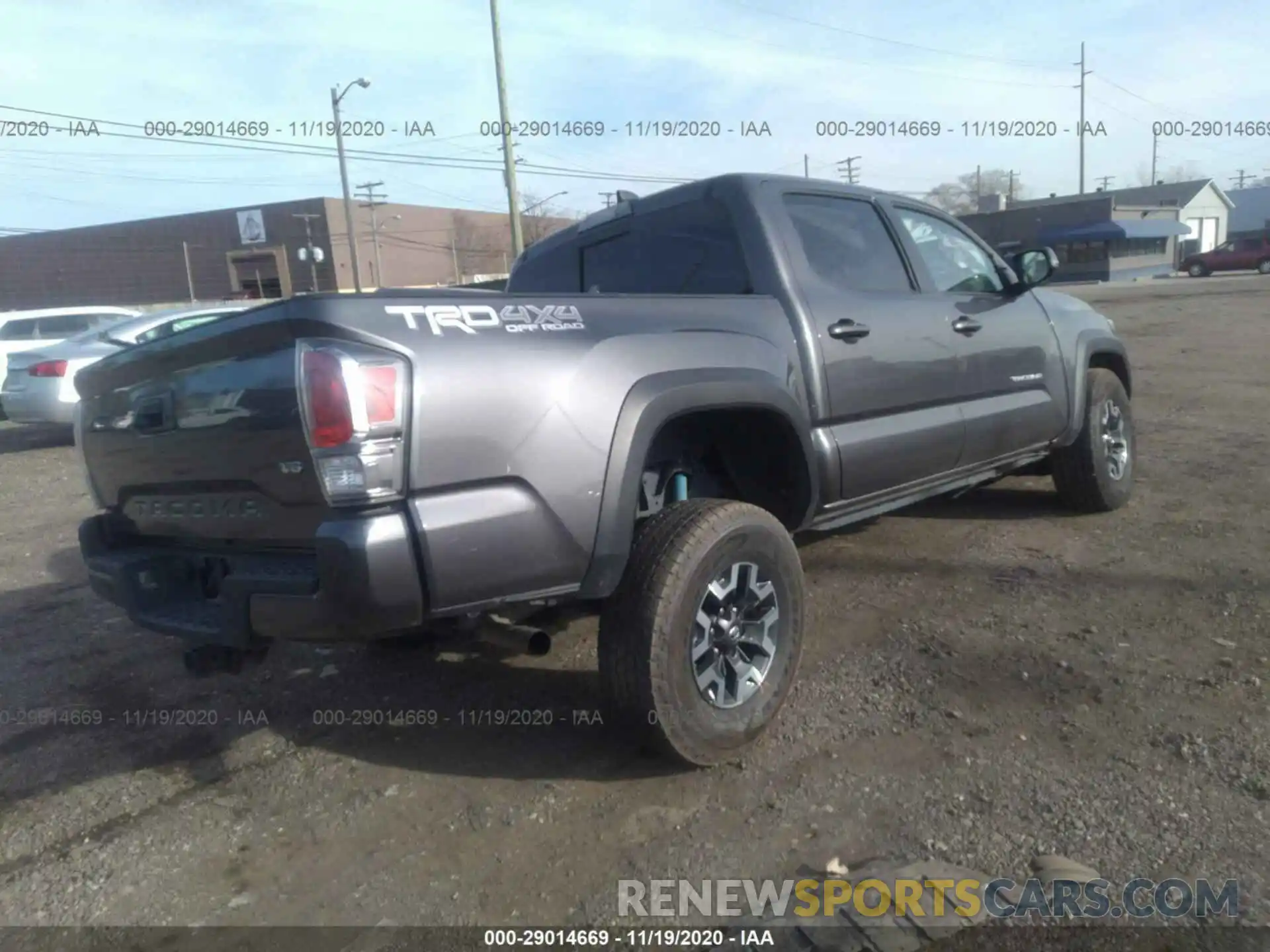 4 Фотография поврежденного автомобиля 5TFCZ5AN5LX223916 TOYOTA TACOMA 4WD 2020