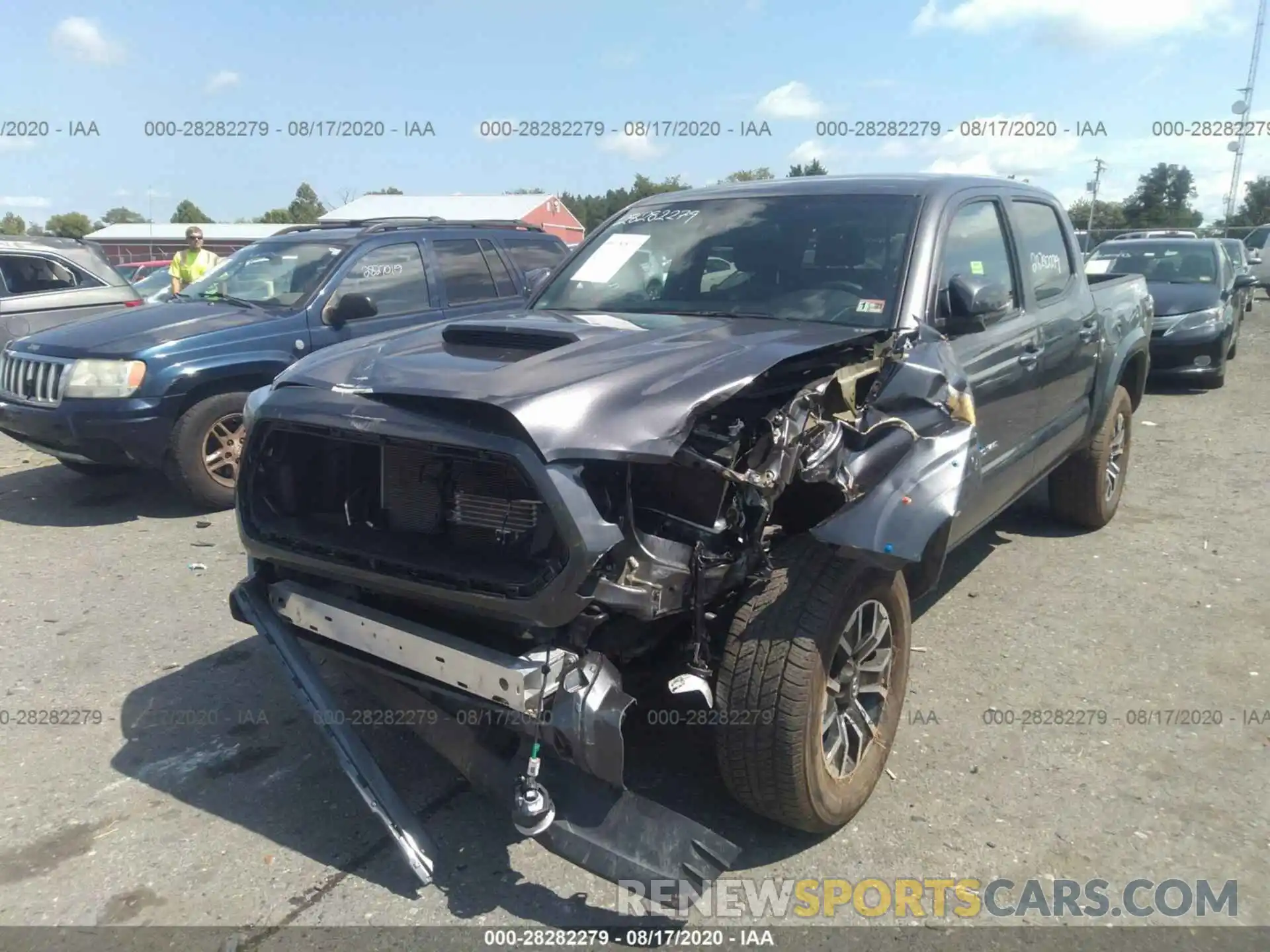 6 Фотография поврежденного автомобиля 5TFCZ5AN5LX224757 TOYOTA TACOMA 4WD 2020