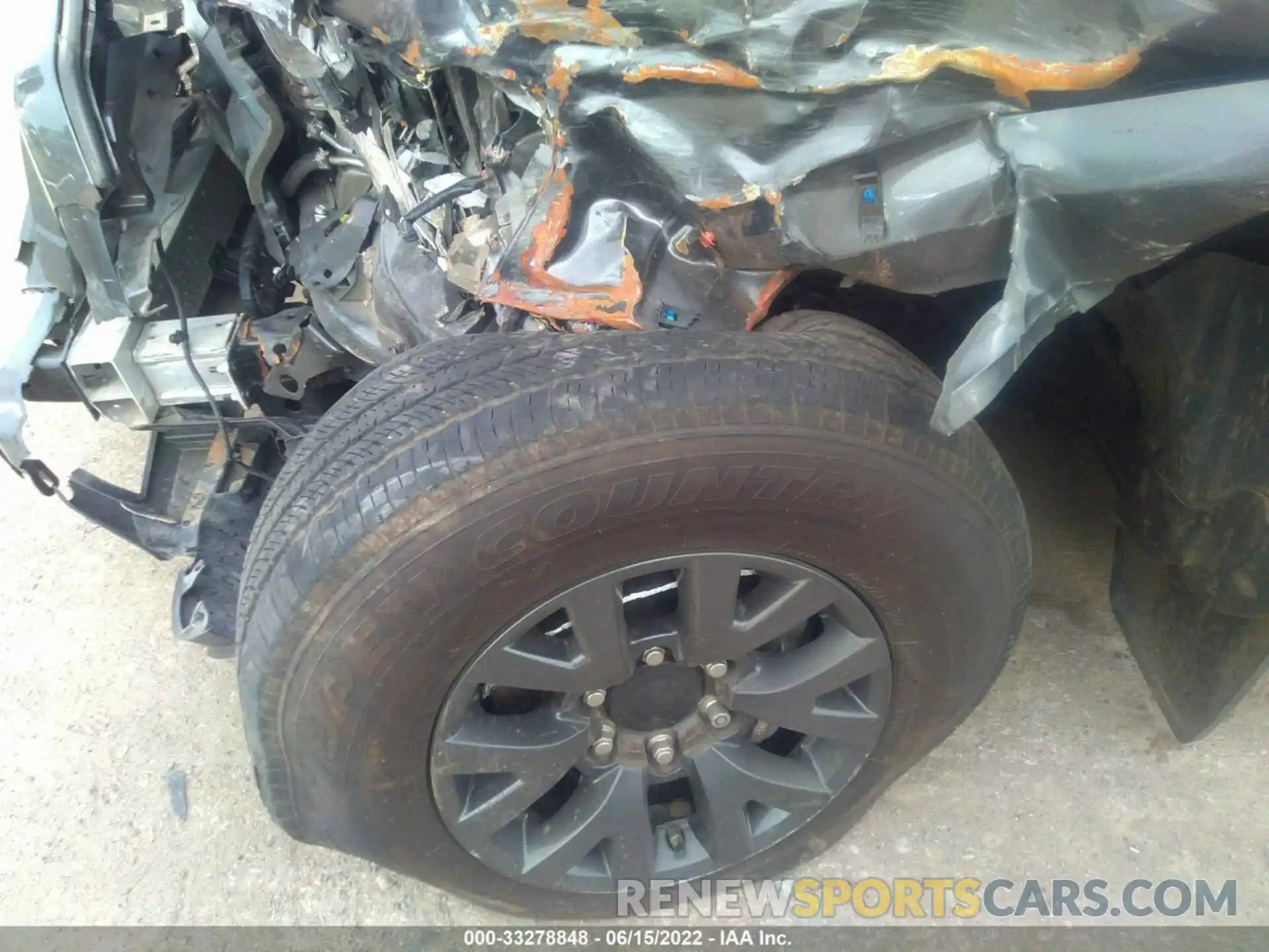 12 Photograph of a damaged car 5TFCZ5AN5LX229280 TOYOTA TACOMA 4WD 2020