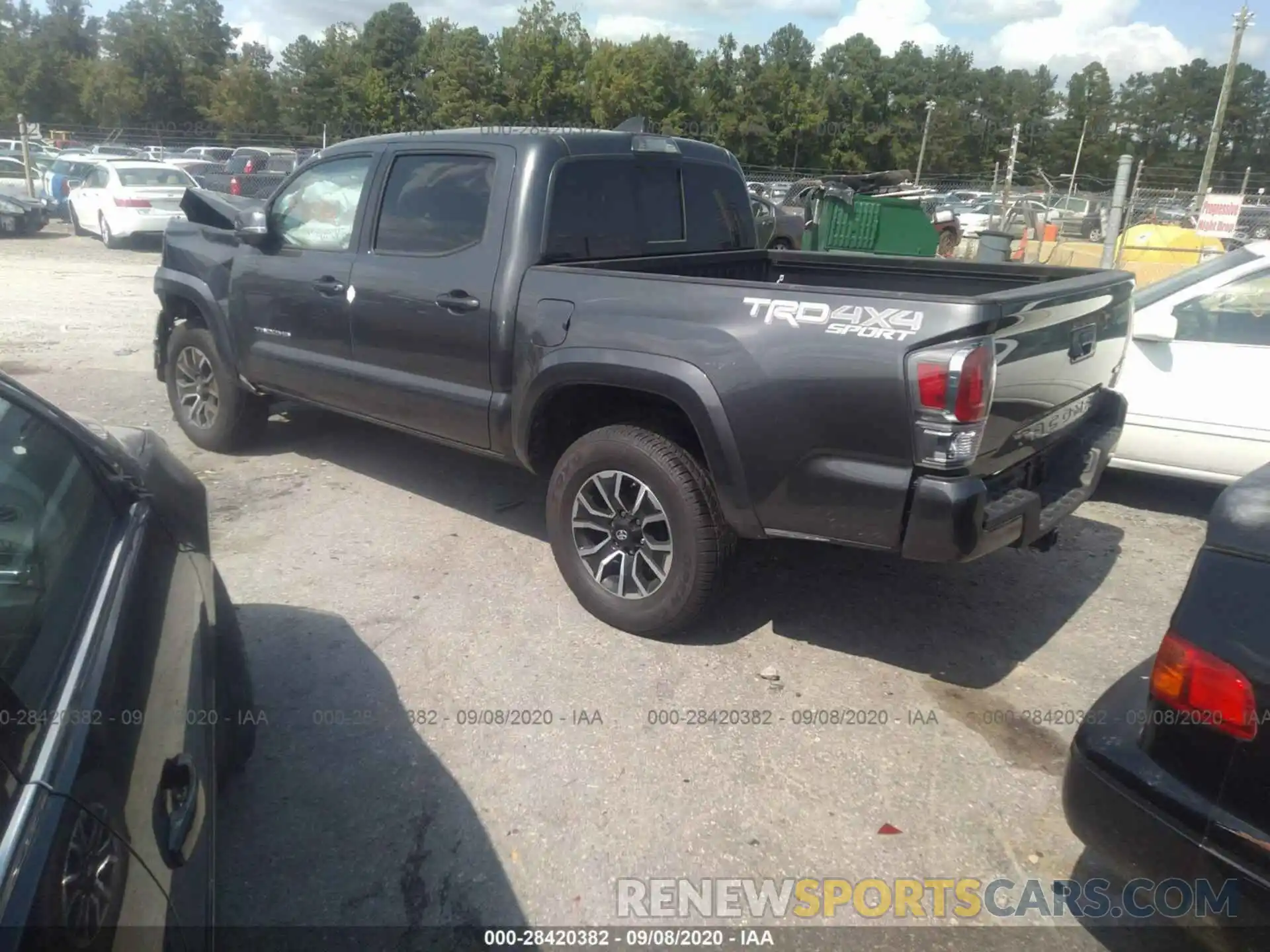 3 Photograph of a damaged car 5TFCZ5AN5LX229831 TOYOTA TACOMA 4WD 2020