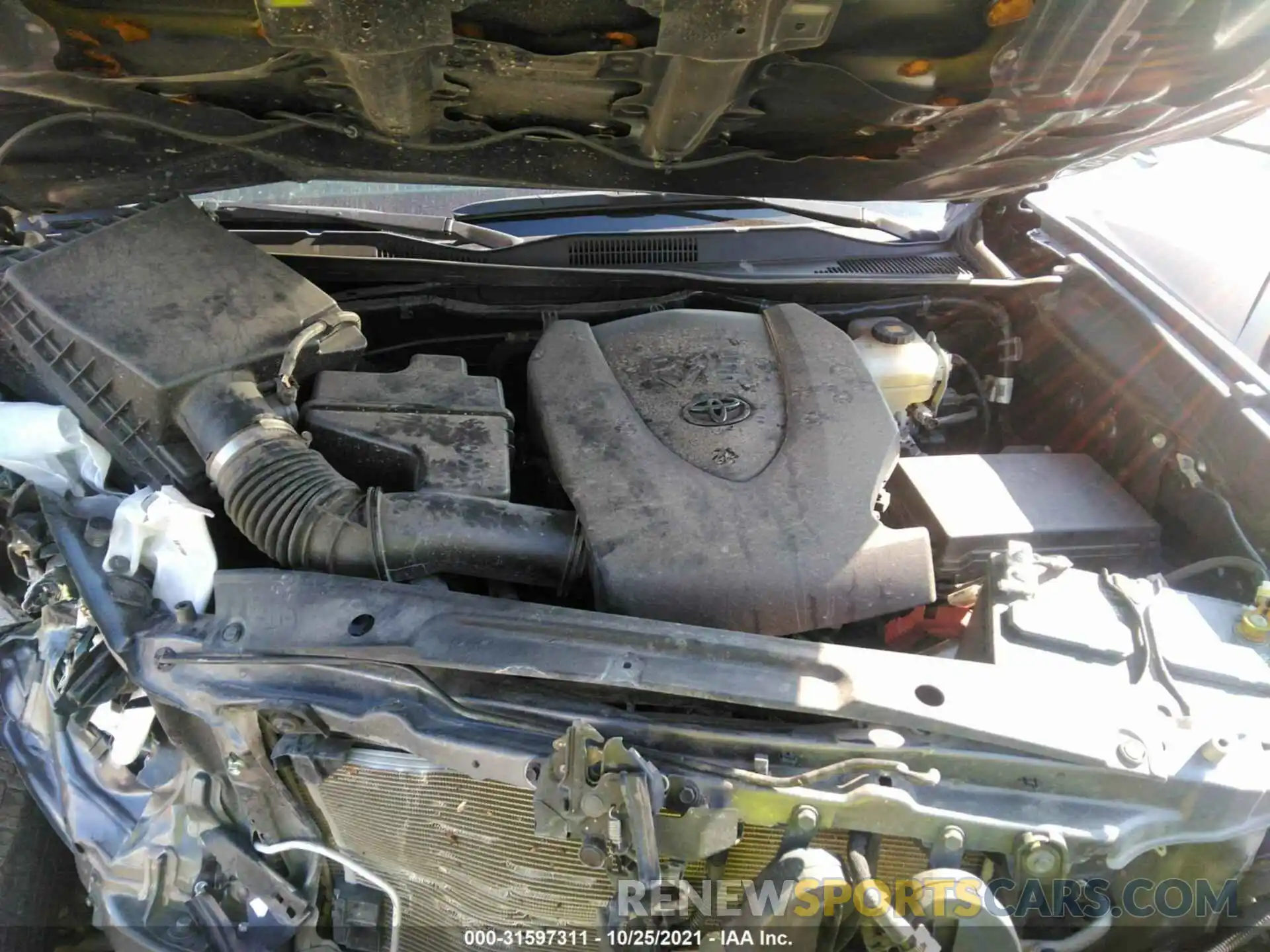 10 Photograph of a damaged car 5TFCZ5AN5LX230879 TOYOTA TACOMA 4WD 2020