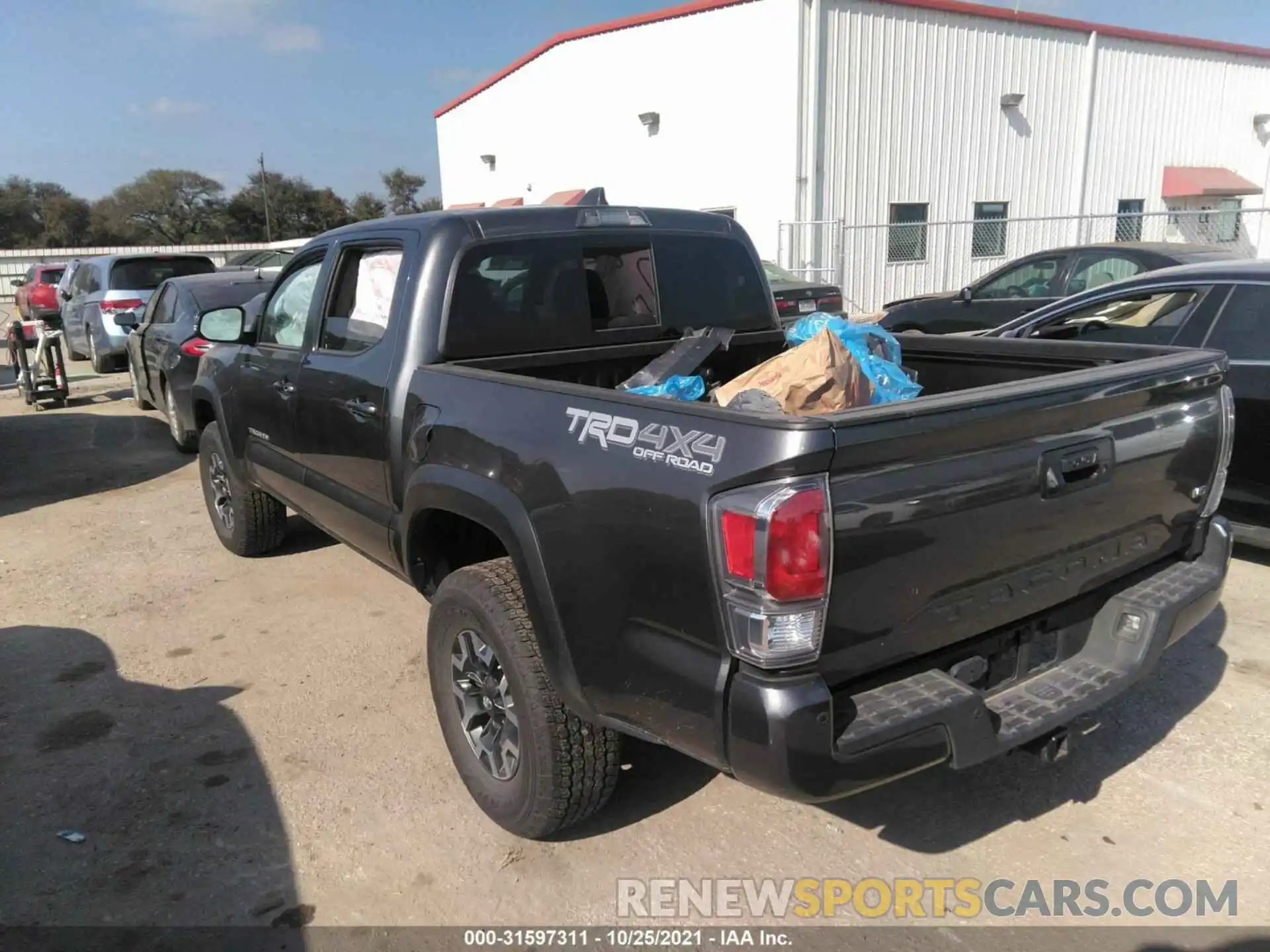 3 Photograph of a damaged car 5TFCZ5AN5LX230879 TOYOTA TACOMA 4WD 2020