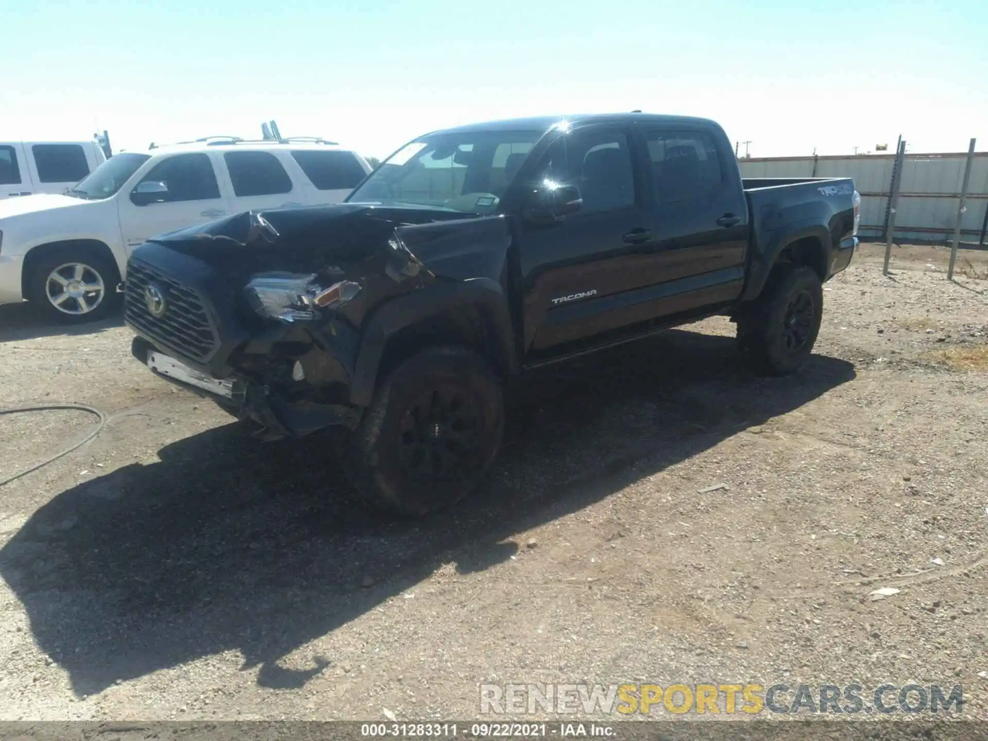 2 Photograph of a damaged car 5TFCZ5AN5LX233023 TOYOTA TACOMA 4WD 2020