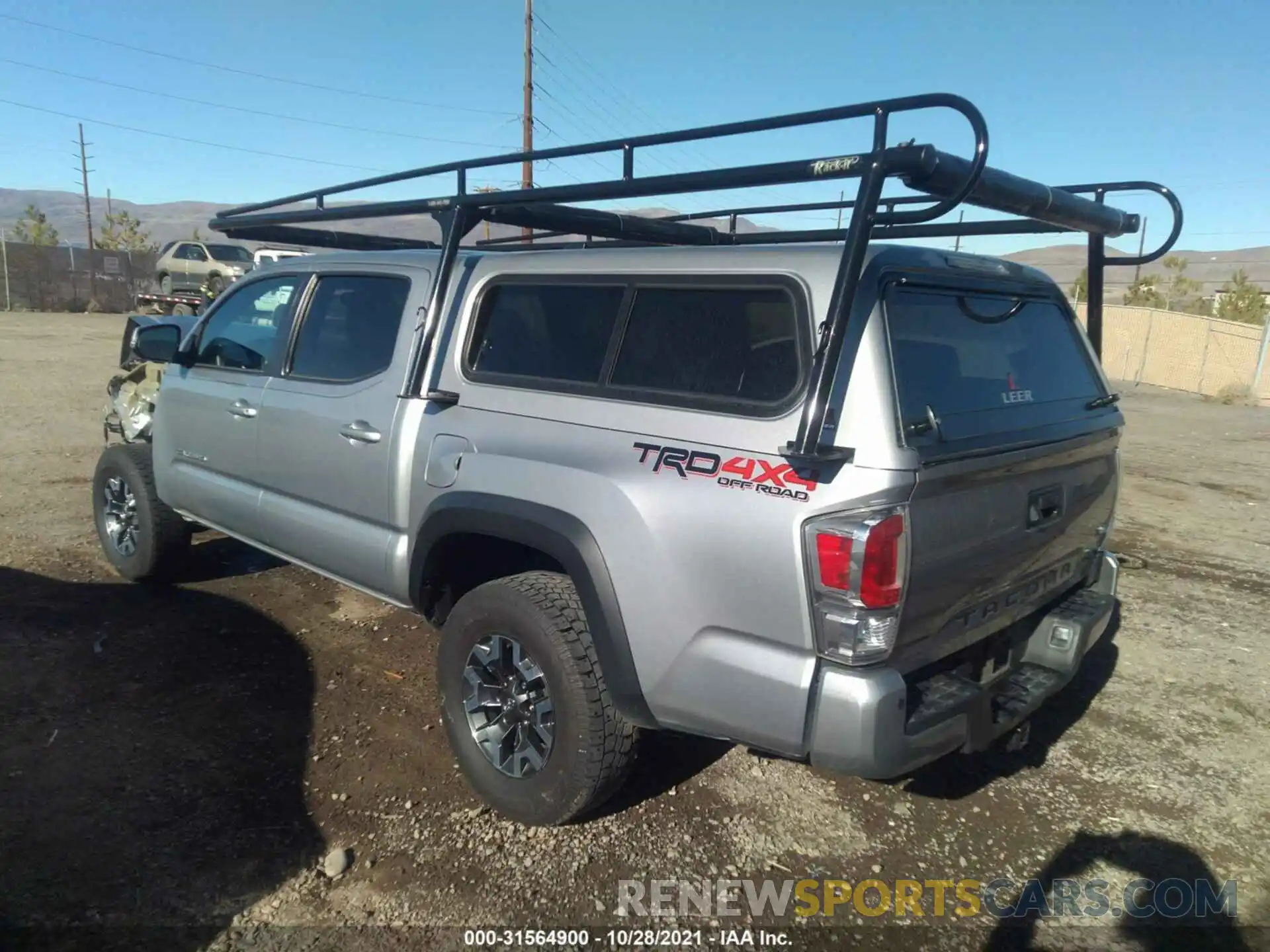 3 Photograph of a damaged car 5TFCZ5AN5LX234429 TOYOTA TACOMA 4WD 2020