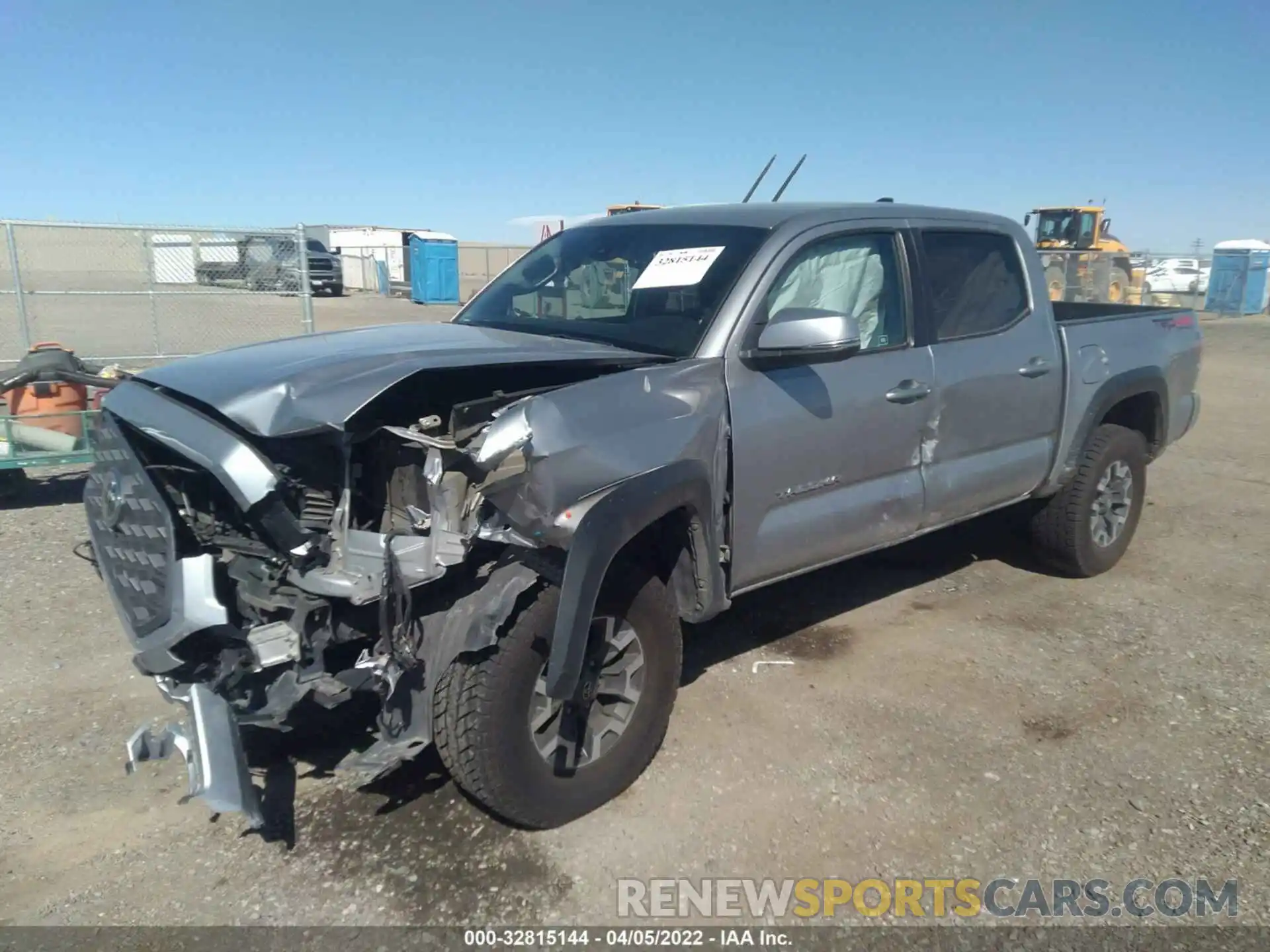 2 Photograph of a damaged car 5TFCZ5AN6LX224105 TOYOTA TACOMA 4WD 2020