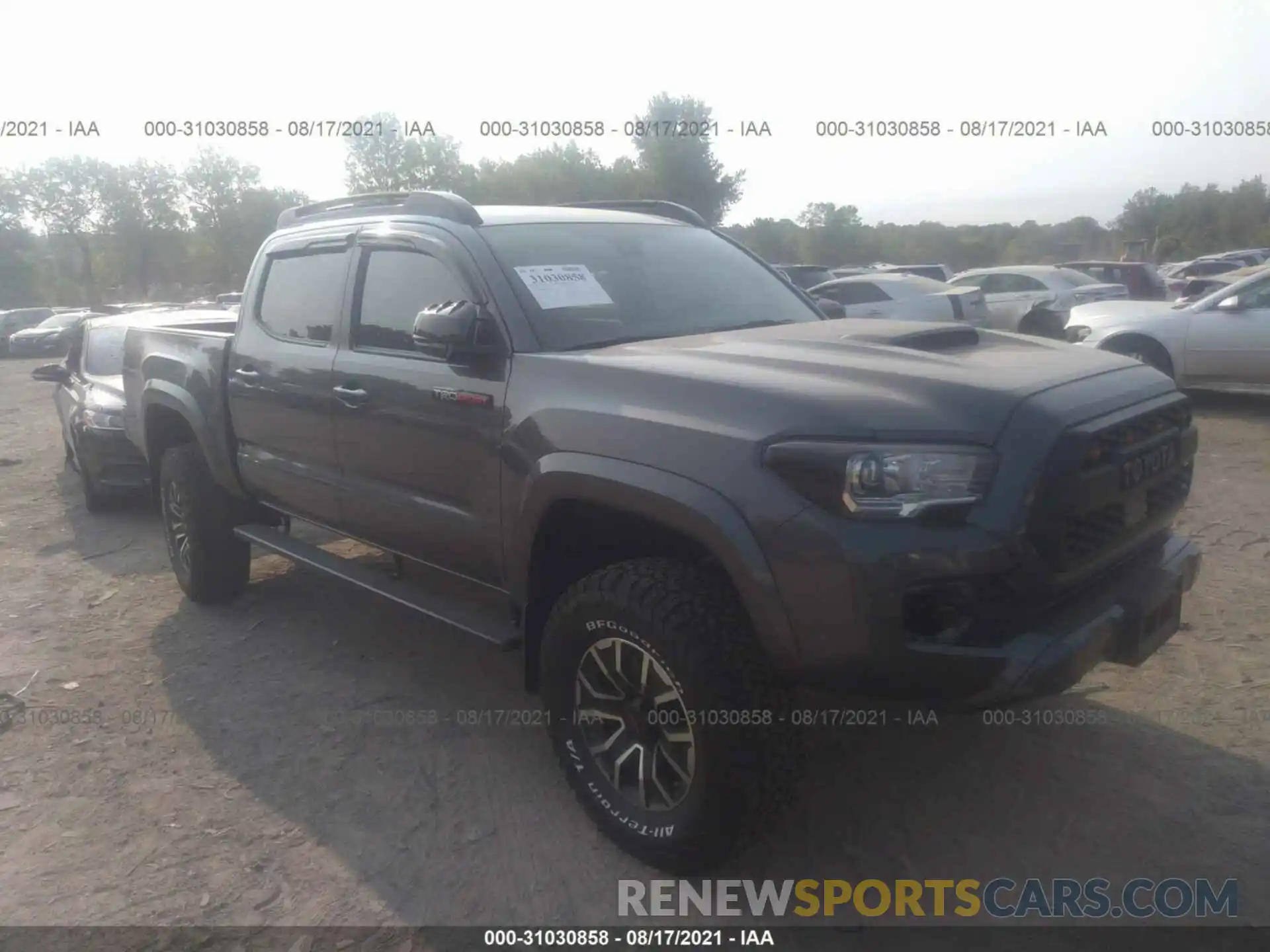 1 Фотография поврежденного автомобиля 5TFCZ5AN6LX225237 TOYOTA TACOMA 4WD 2020