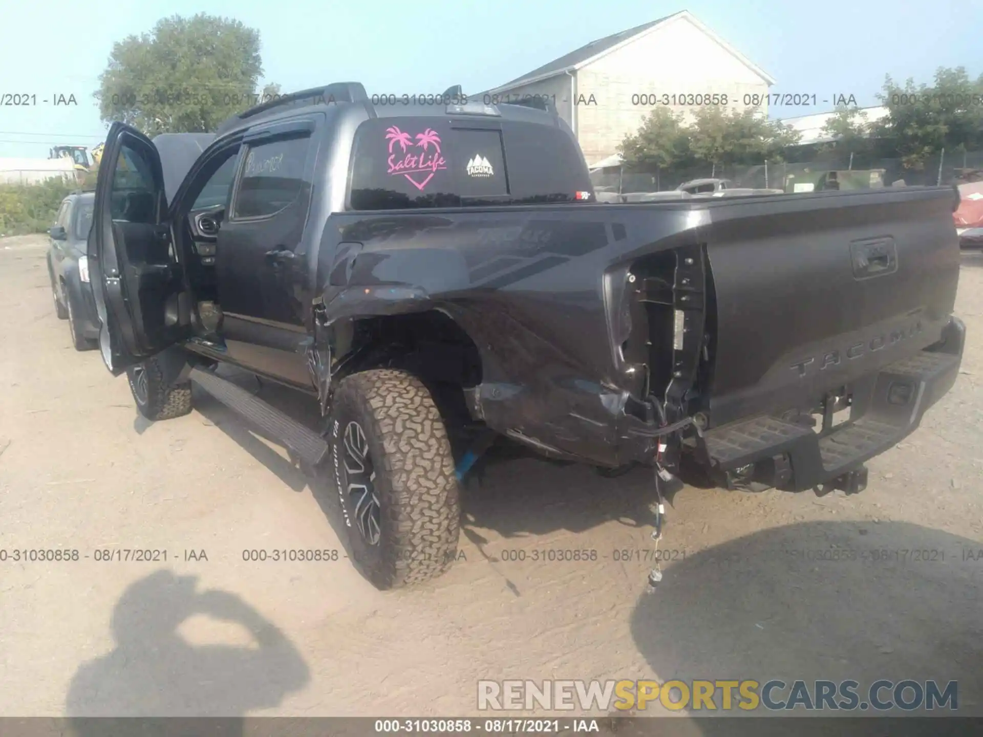 6 Photograph of a damaged car 5TFCZ5AN6LX225237 TOYOTA TACOMA 4WD 2020