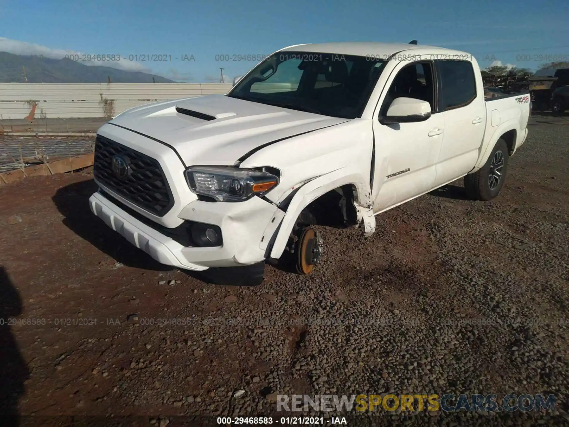 2 Photograph of a damaged car 5TFCZ5AN7LX216644 TOYOTA TACOMA 4WD 2020