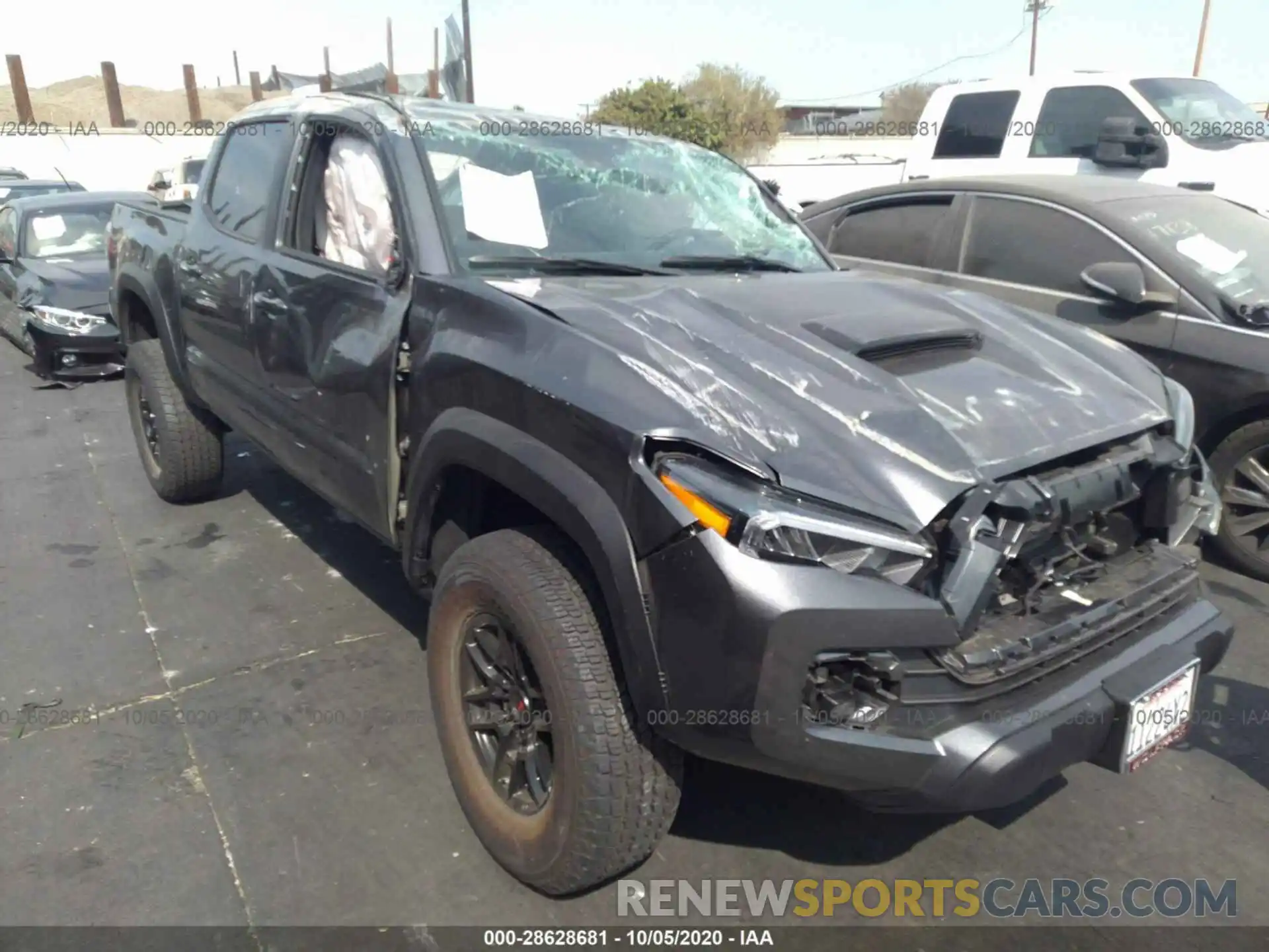 1 Photograph of a damaged car 5TFCZ5AN7LX223786 TOYOTA TACOMA 4WD 2020