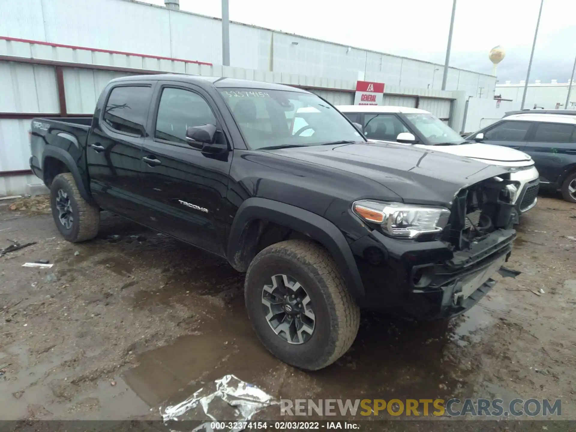 1 Photograph of a damaged car 5TFCZ5AN7LX231094 TOYOTA TACOMA 4WD 2020